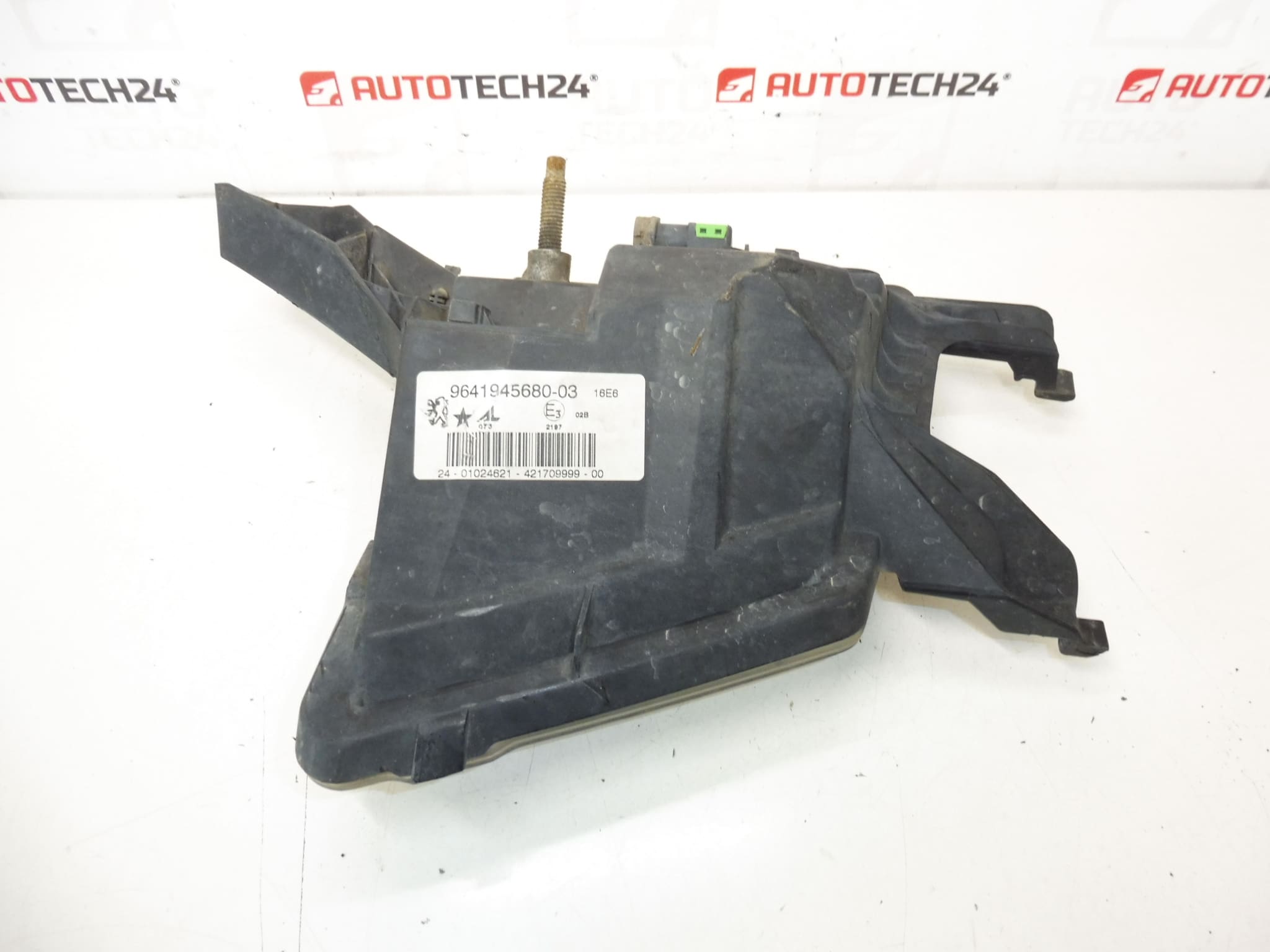 Far De Ceață Original Față Peugeot 407 9641945680 620836 - imagine 2
