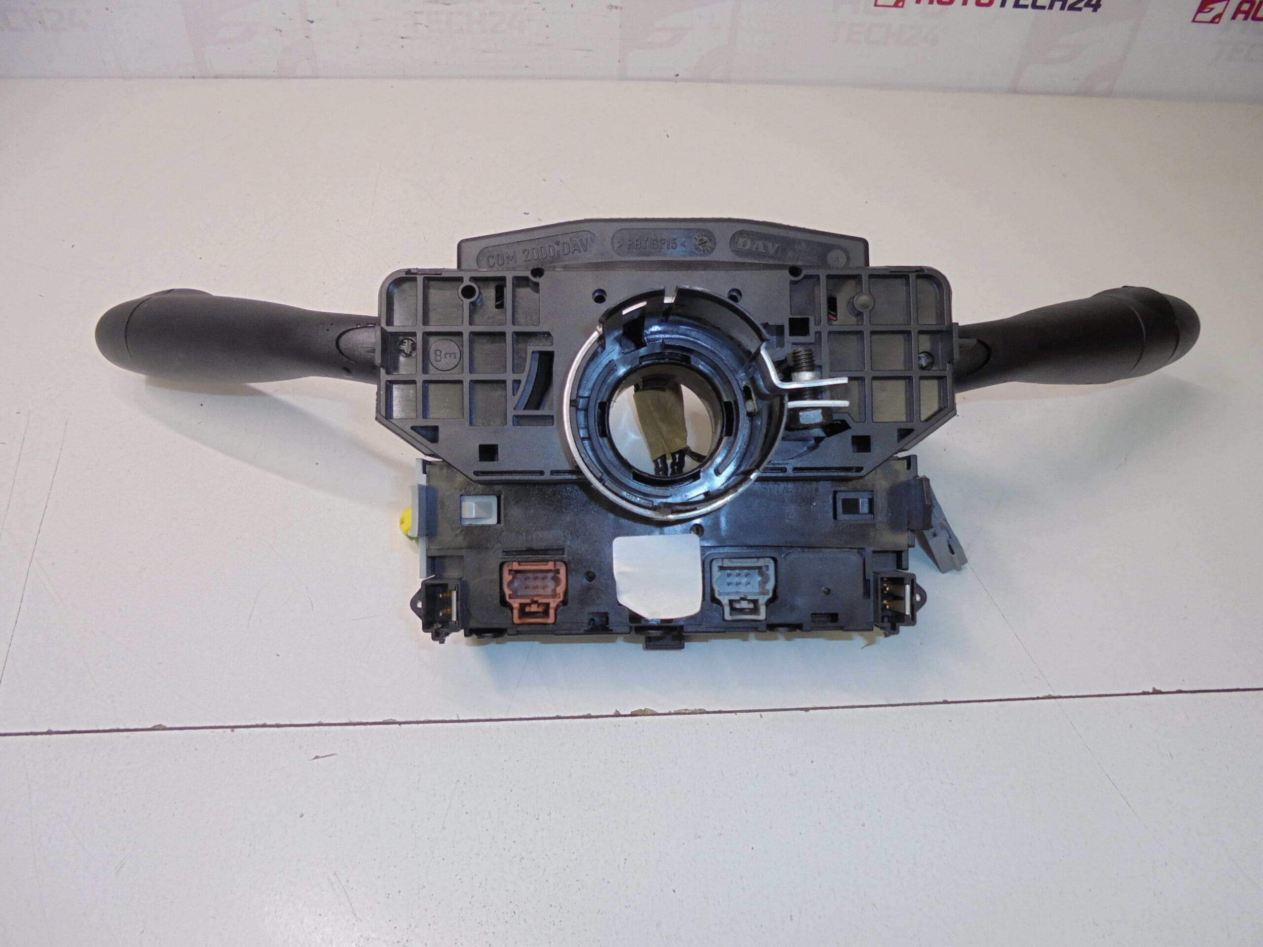 Soferi Citroën Peugeot 96605679XT 6239Q1