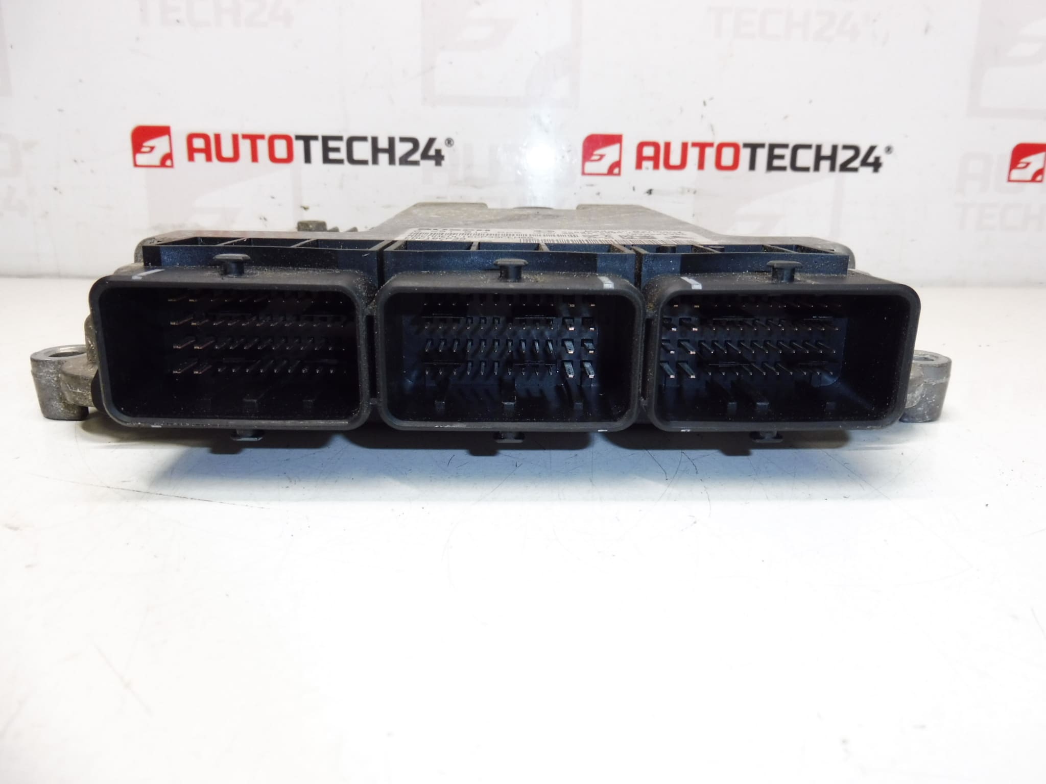 Bosch EDC16CP39 9665465280 0281013666 1943F2 - imagine 2