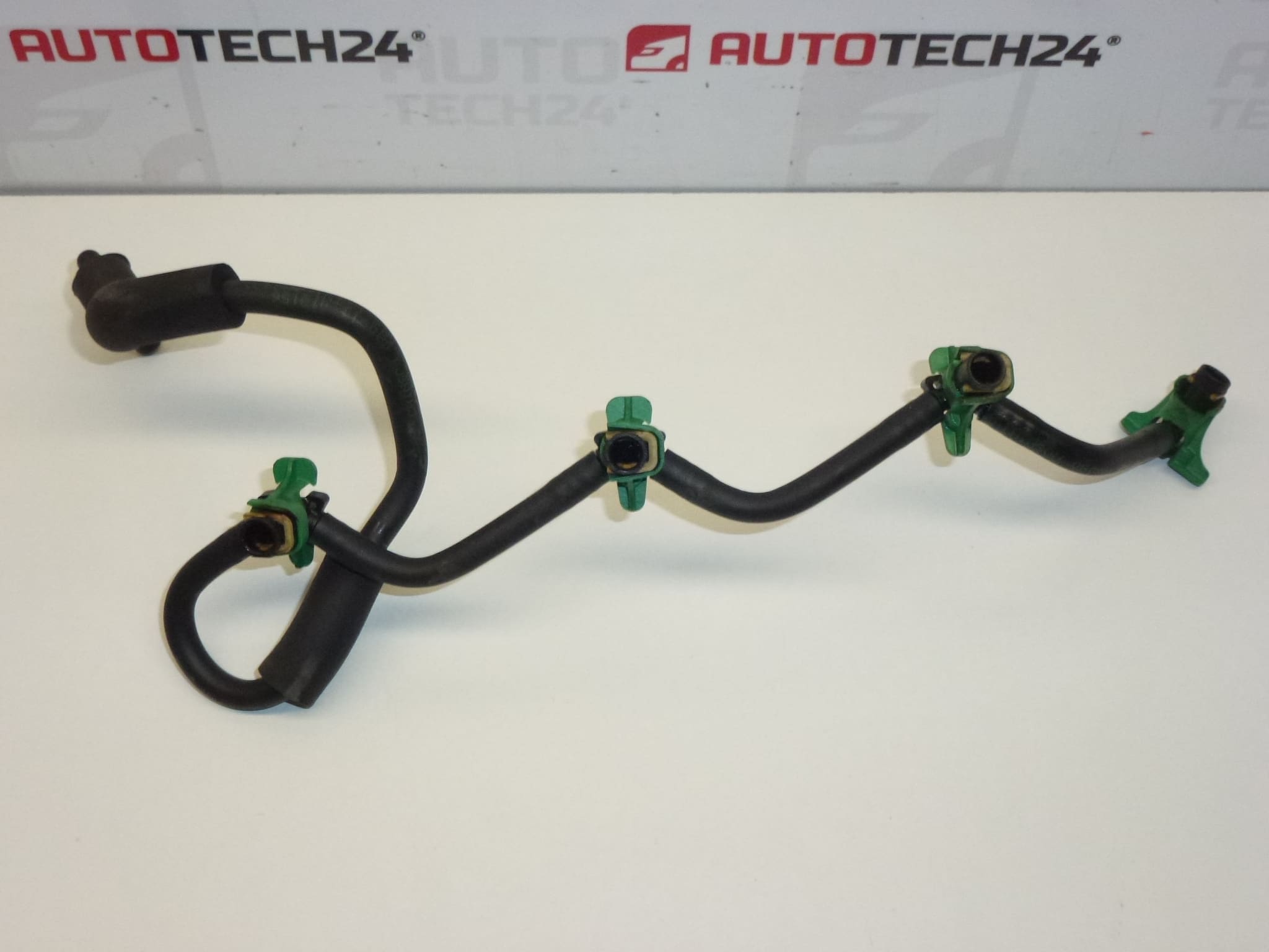 Furtun de preaplin Peugeot/Citroën 1.6 e-HDi 1574 cc (cod motor 1574HX) - imagine 2