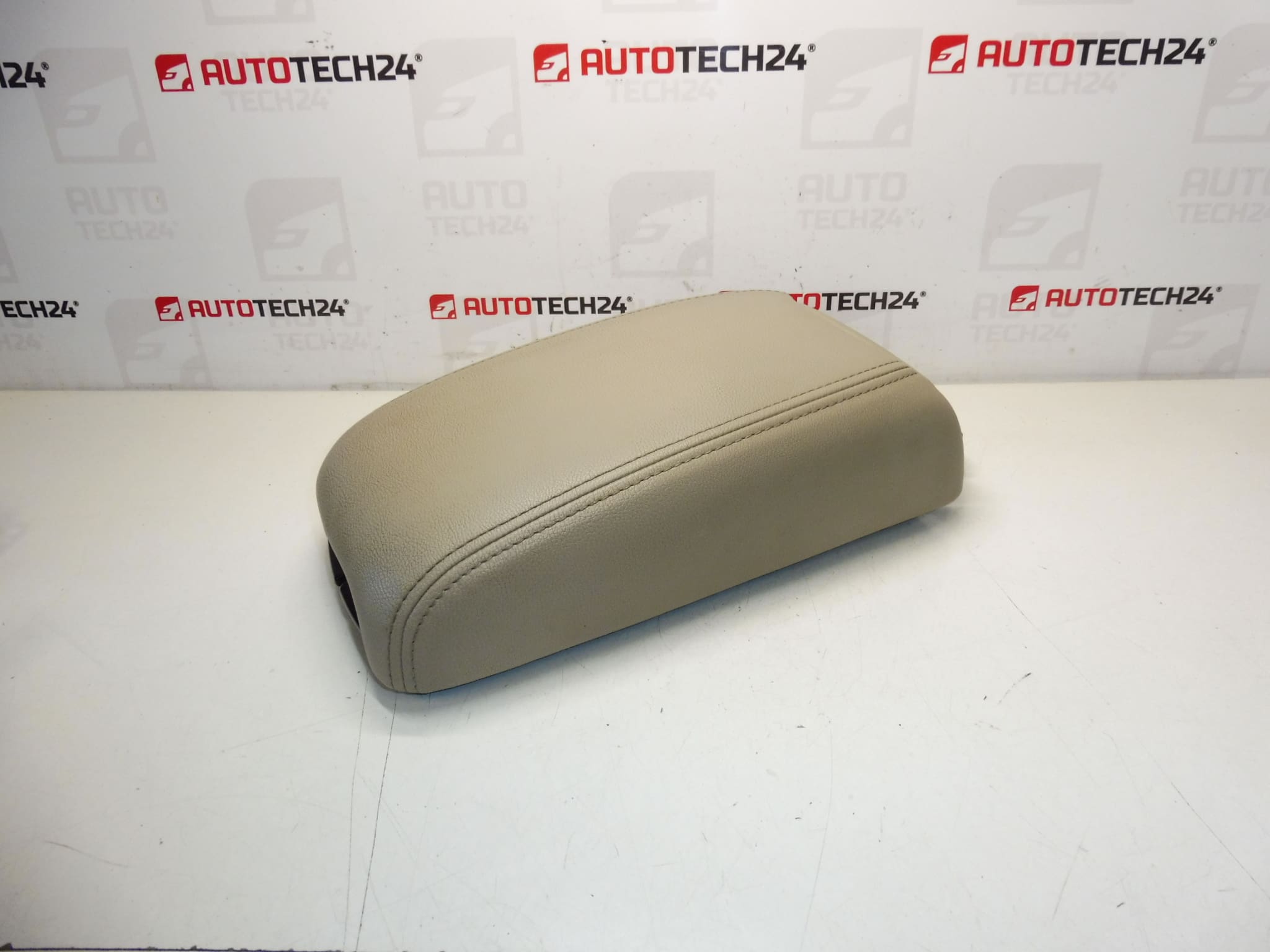 Citroën Peugeot 7589px Center Cotart