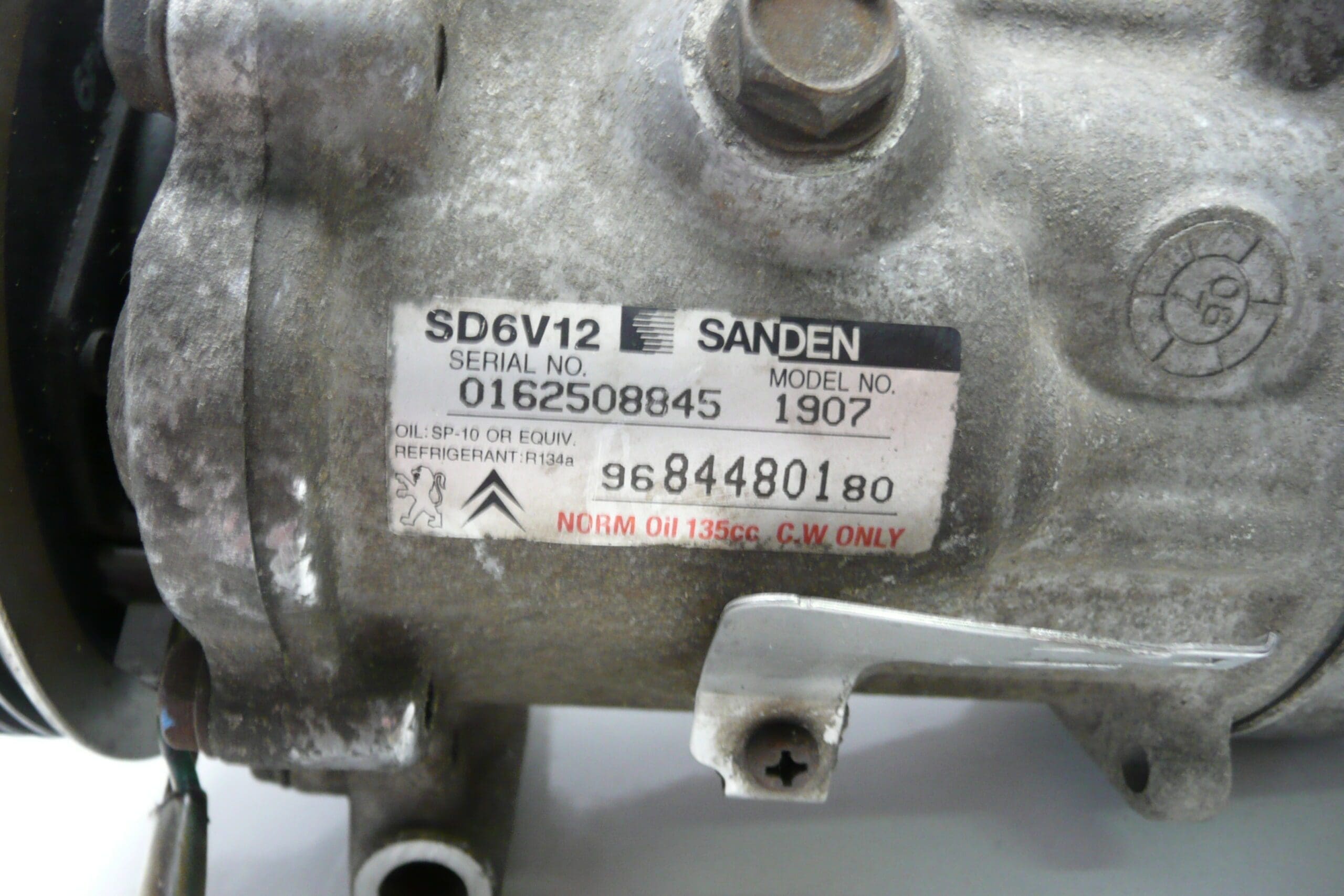 Compresor aer conditionat Sanden SD6V12 1907 Citroën Peugeot 9684480180 6453XP - imagine 2