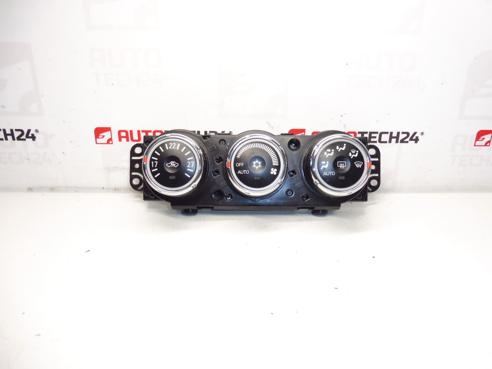 Controlul încălzirii și aer condiționat Citroën Peugeot 7820A115XC 6452G7