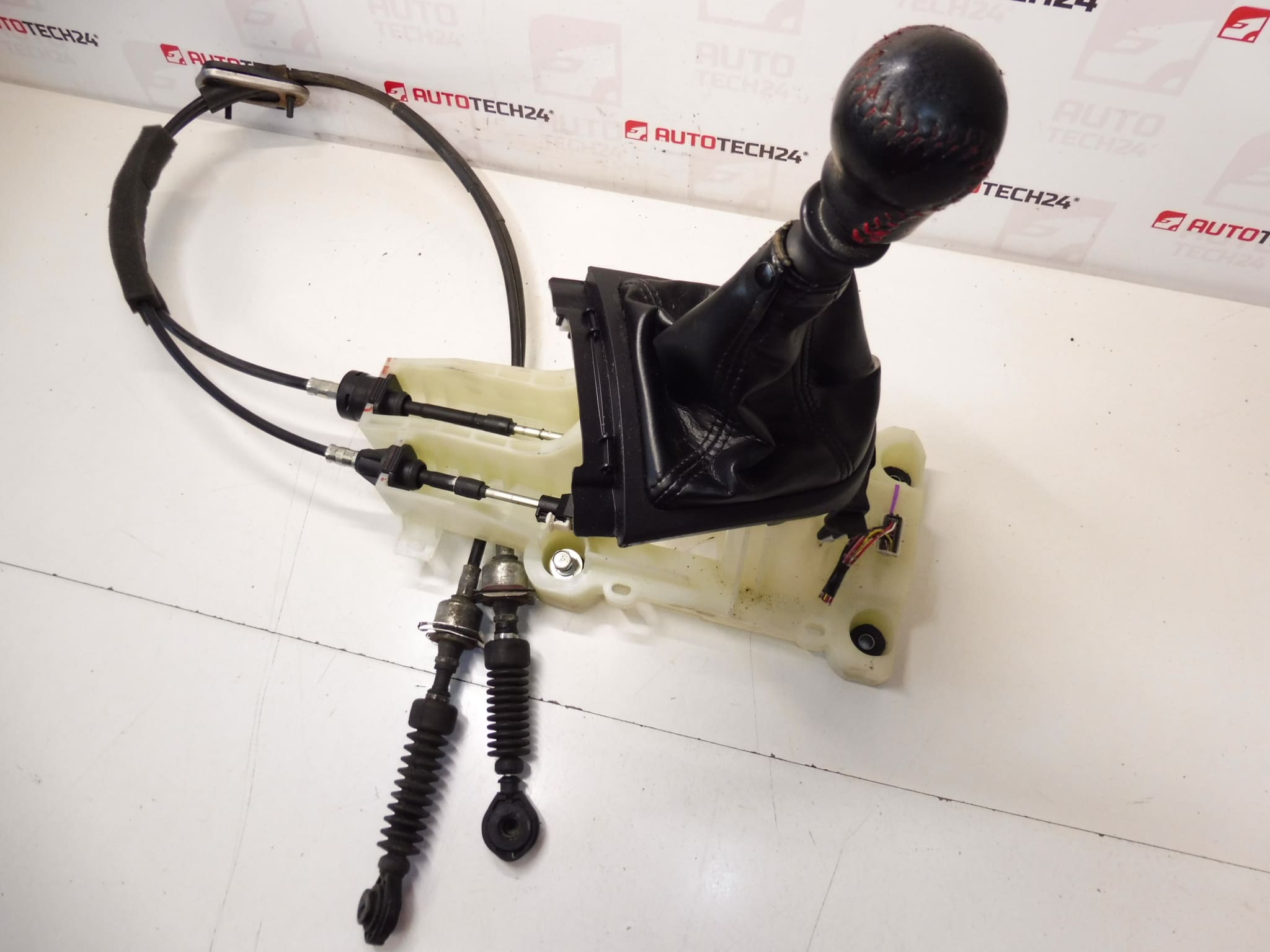 Mașini de cablu cu un set de schimbare Citroën Peugeot 2400FS 2444G - imagine 2