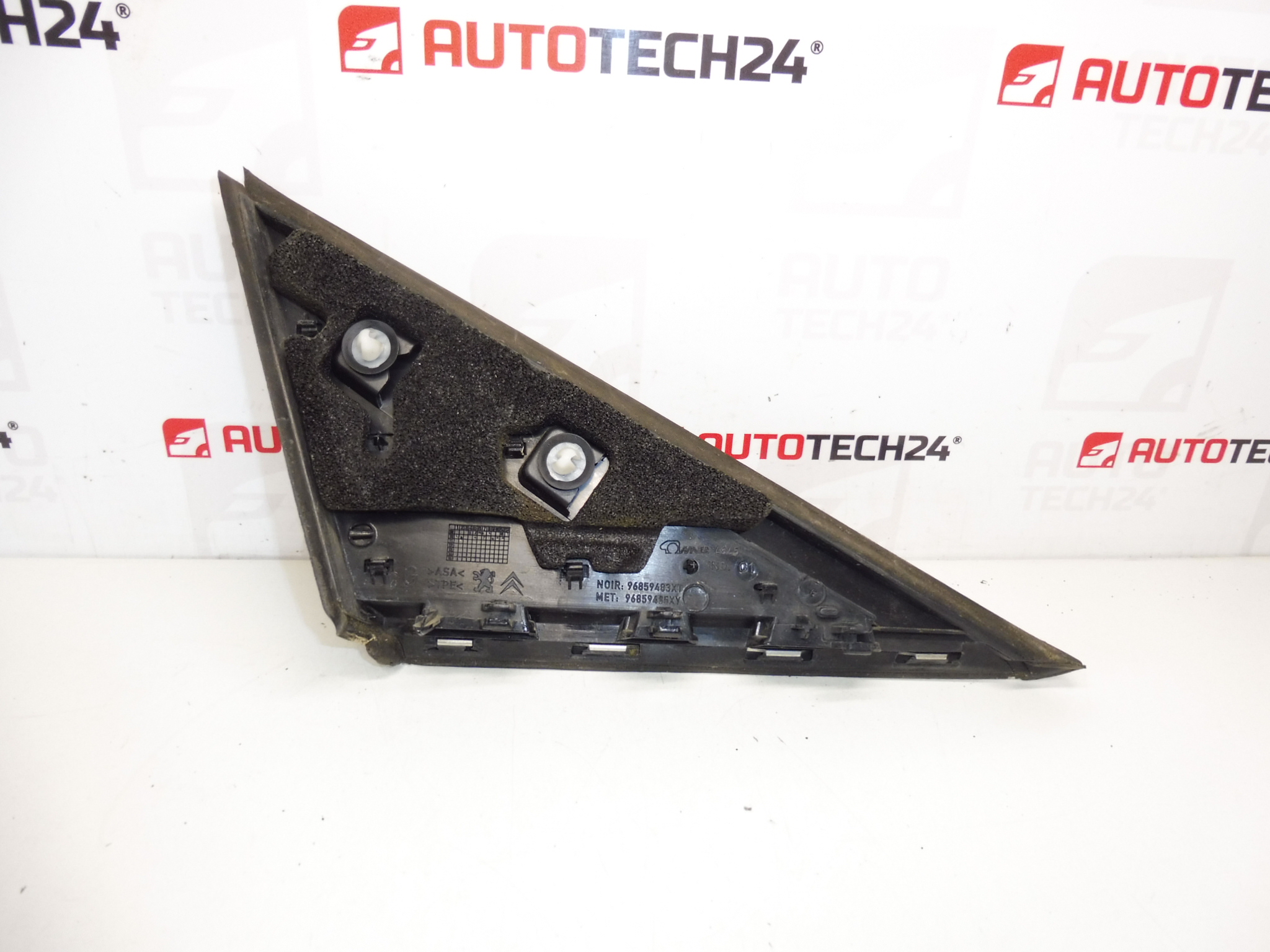 Capac din fata oglinzii stanga Peugeot 3008 si 5008 96859483XT 9025Z0
