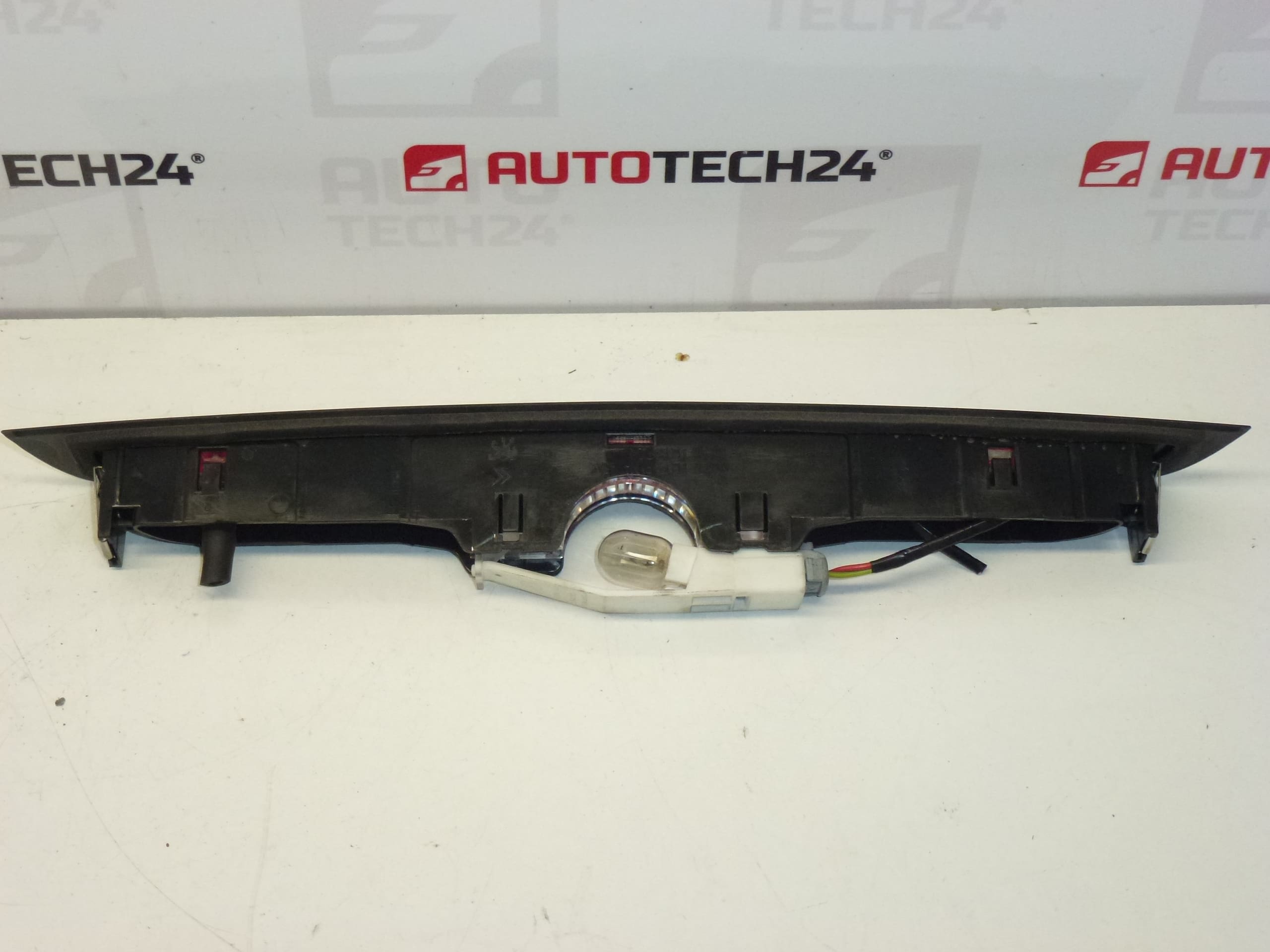 Lumina a treia de frana Citroën C3 9638523480 6351Q2