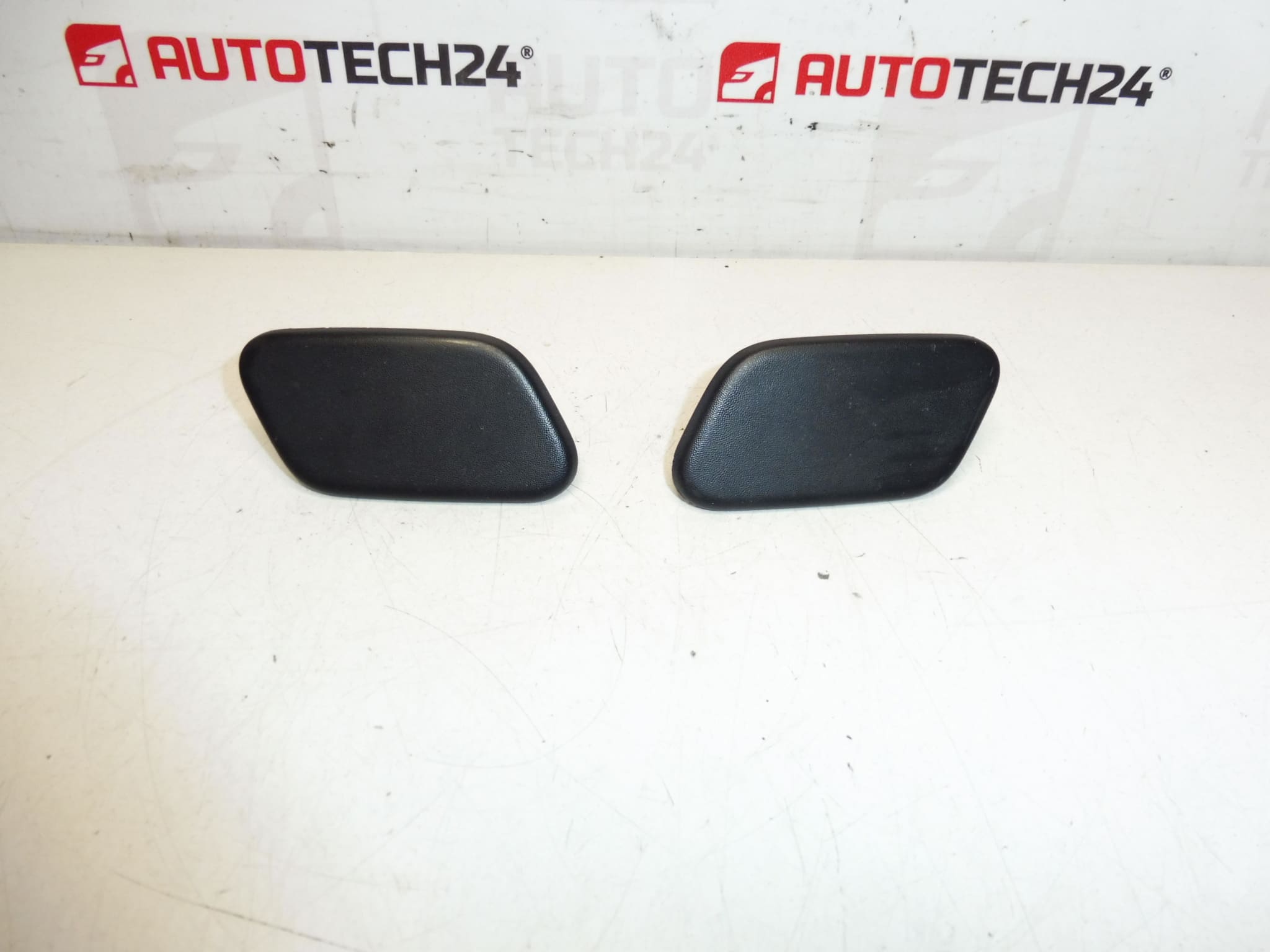 Capace duze de spălare faruri Peugeot 3008 5008 742294