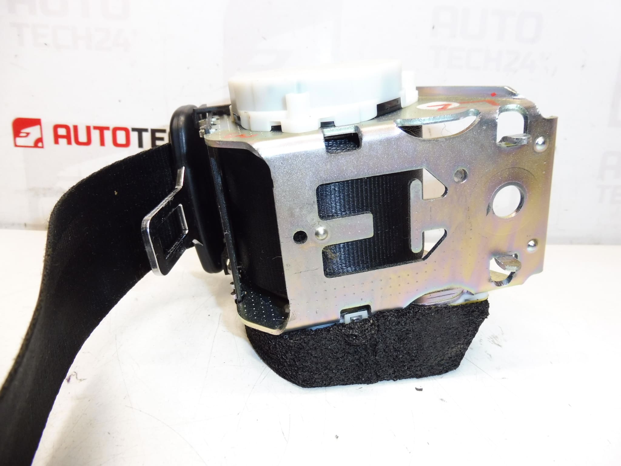 Centura spate Peugeot 3008 5008 8975HY - imagine 2