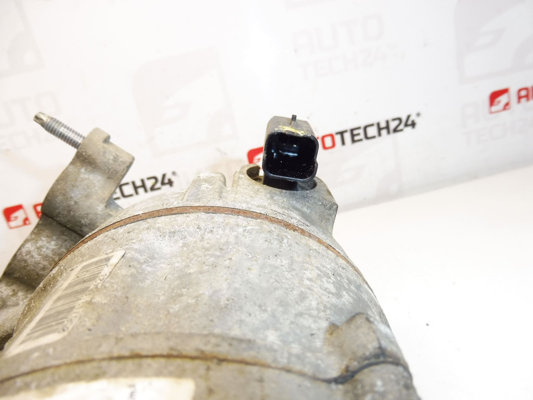 Compresor aer conditionat Valeo 9827528980-02 9827552180-02 1617294480 - imagine 2