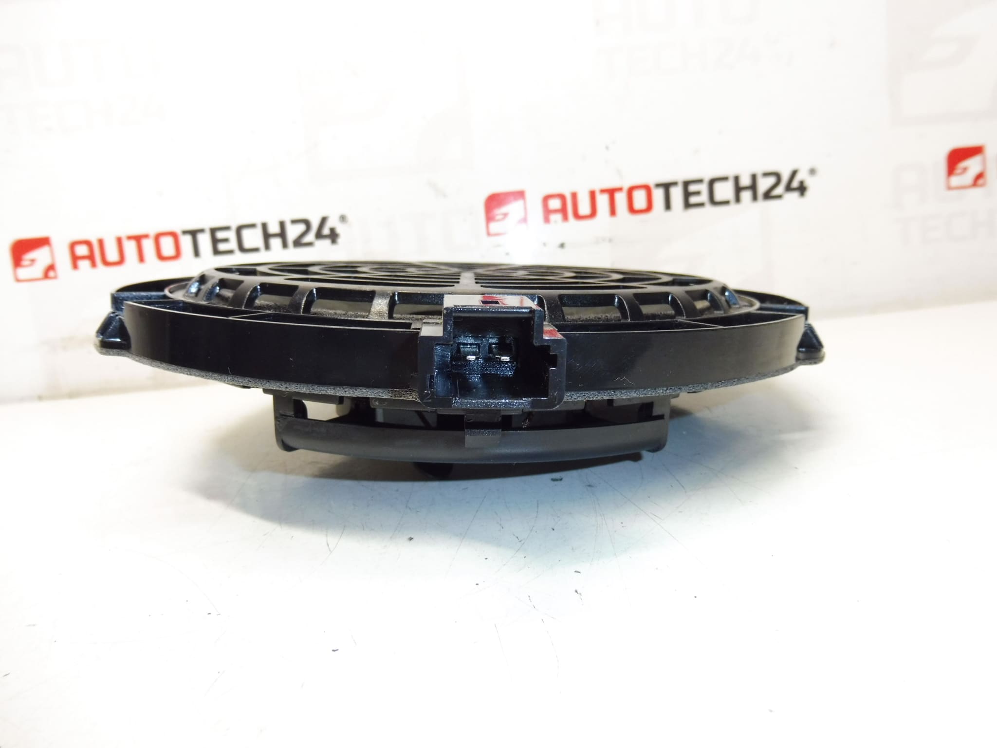 Difuzor Citroën Peugeot DS 9803506480 - imagine 2