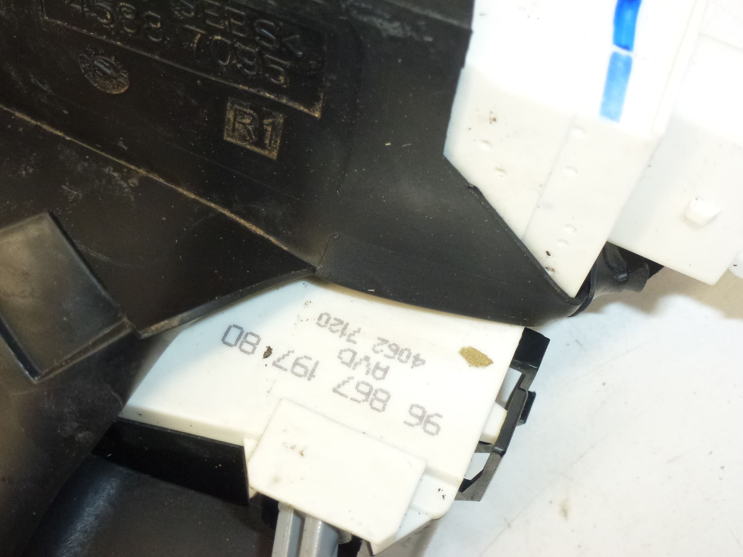 Inchidere portiera fata dreapta Citroën C4 9686719780 9136ES - imagine 2