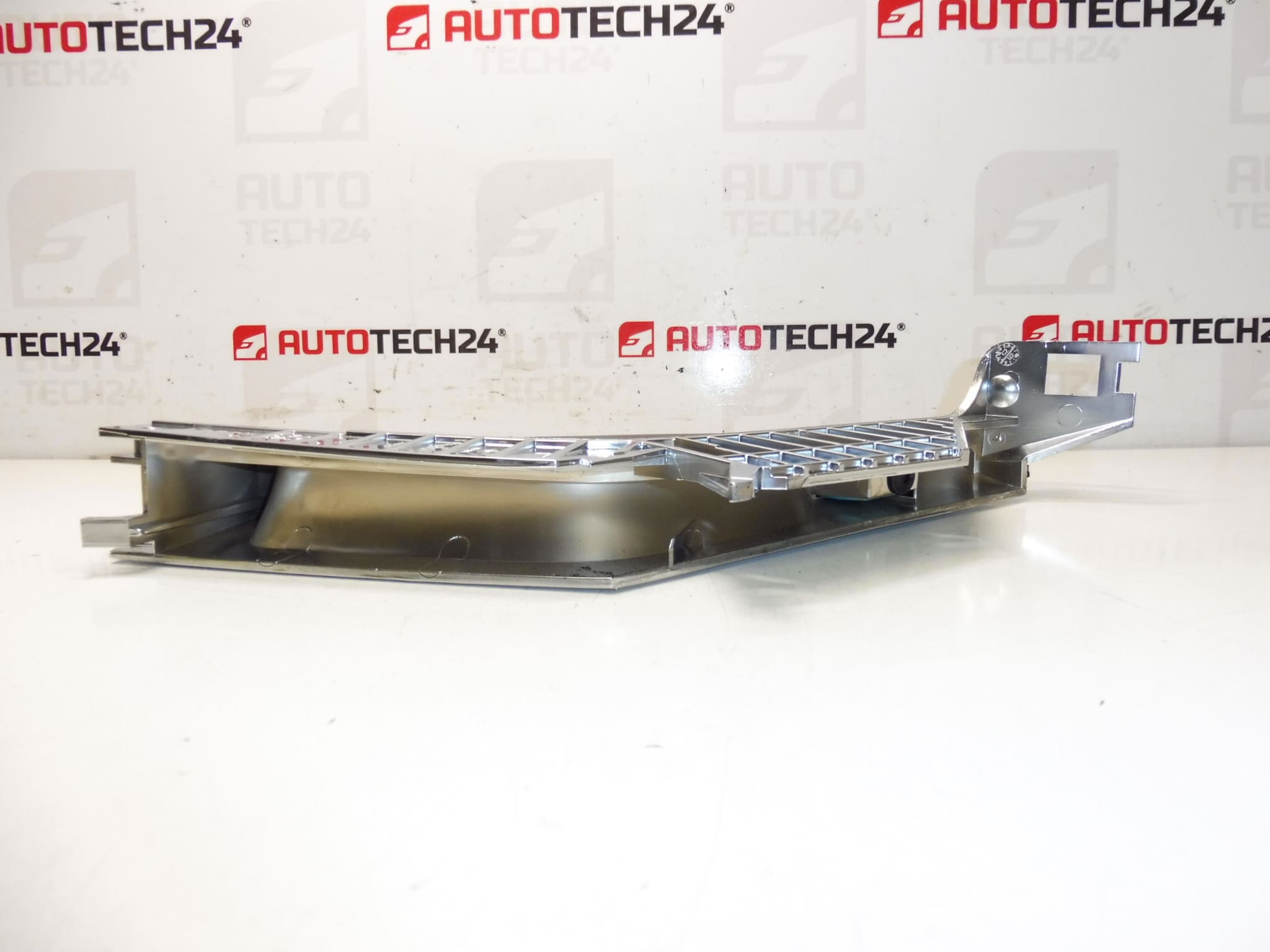 Mâner bord Peugeot 3008 5008 9685077677 823186 - imagine 2