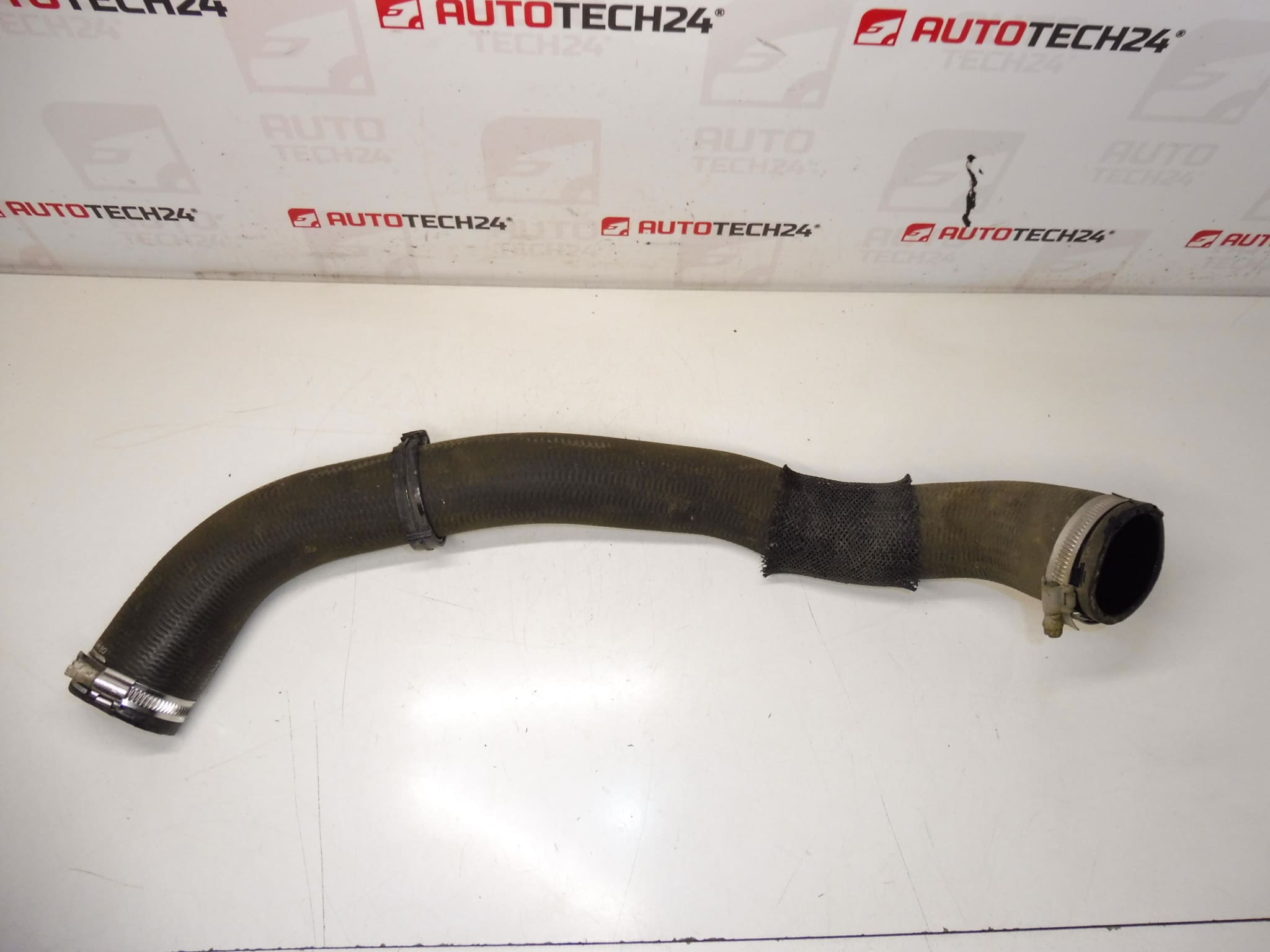 Racord aer 1.5 HDI Citroën Peugeot 9820100680 - imagine 2