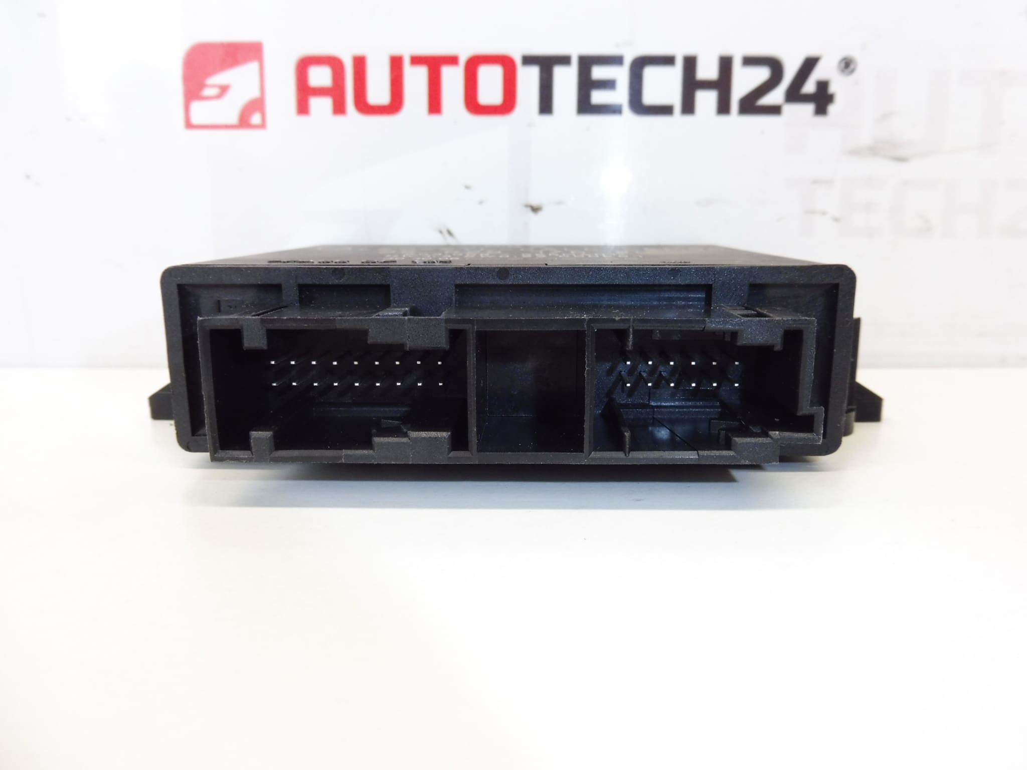 ECU AFIL Valeo Citroën Peugeot 9662917680 6590AR - imagine 2