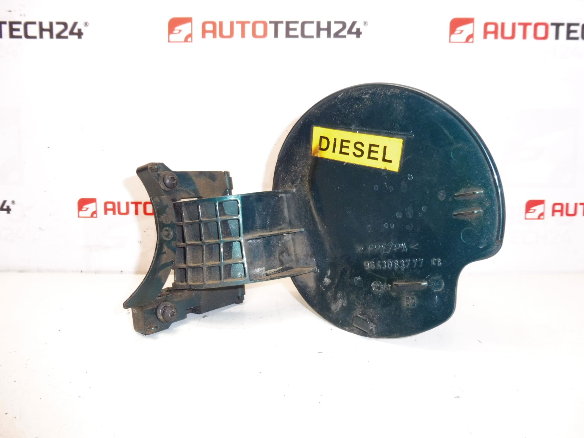 Capac rezervor combustibil Peugeot 307 KSUD 9643083777 151799 - imagine 2