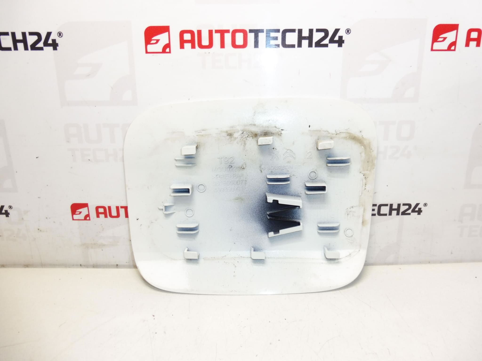 Capac rezervor EWP Peugeot 308 T9 9818024980 9818660077 - imagine 2