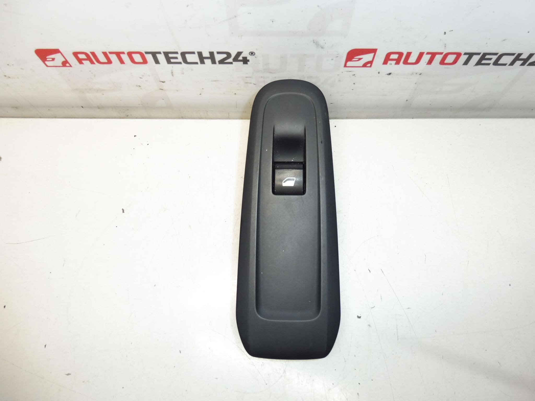 Comandă geam pasager Peugeot 308 T9 96762292ZD cadru 96777320ZD