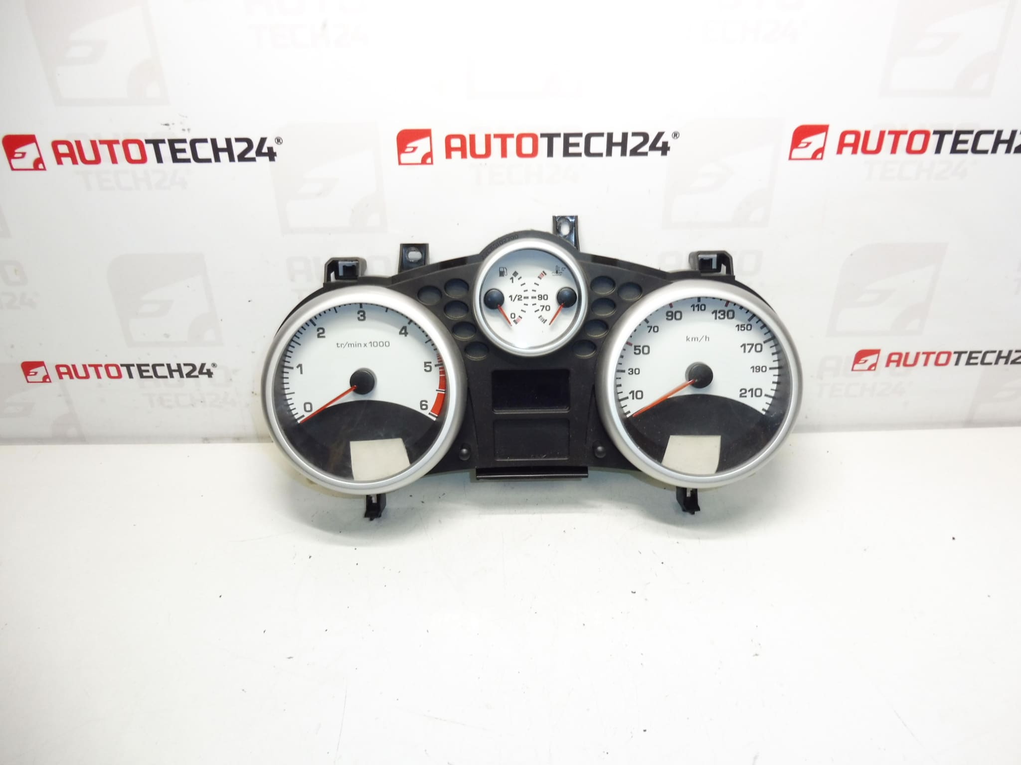 Kilometraj vitezometru 62000km Peugeot 207 9662904780 610640 6103EC