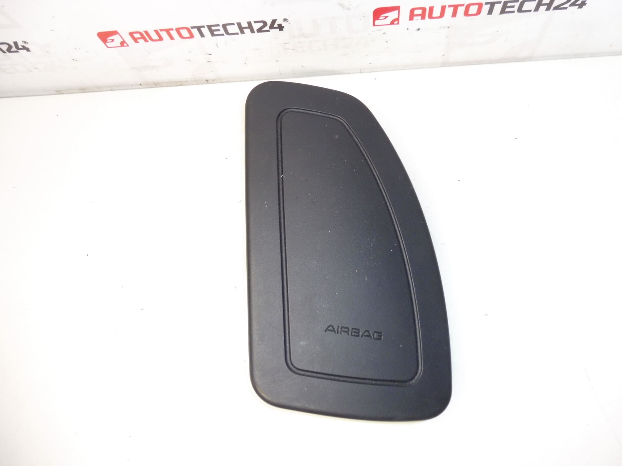 Airbag dreapta Peugeot 407 96625553ZD 8216QR