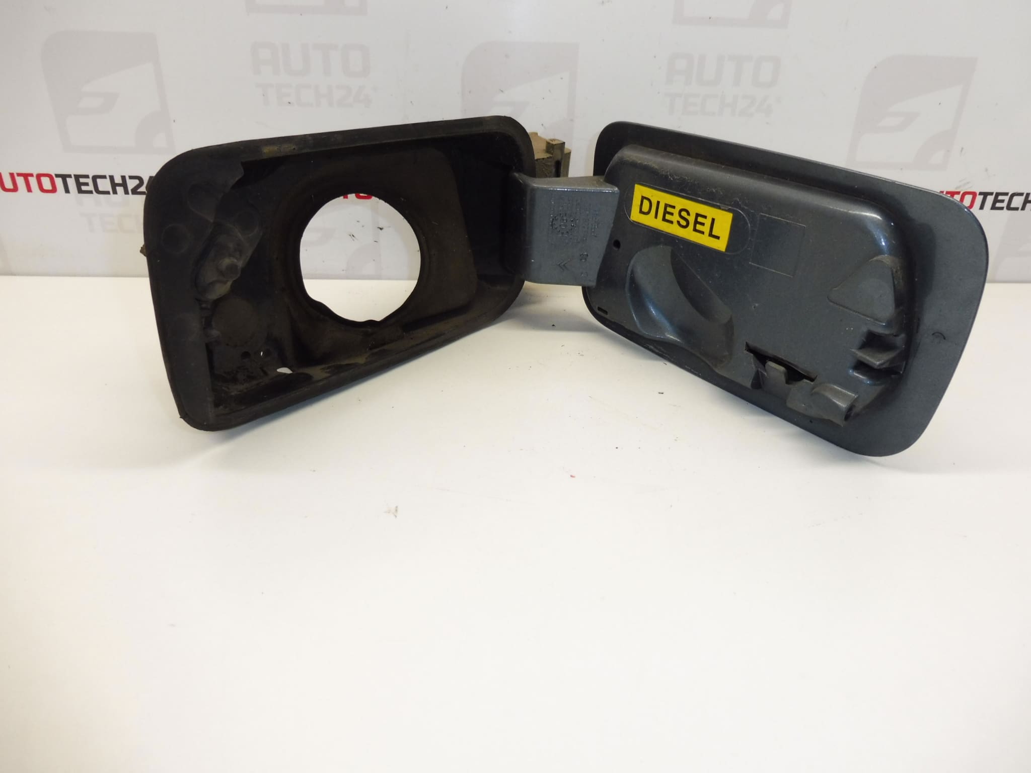 Capac rezervor Citroën C5 EZWD 9633284180 151784 - imagine 2