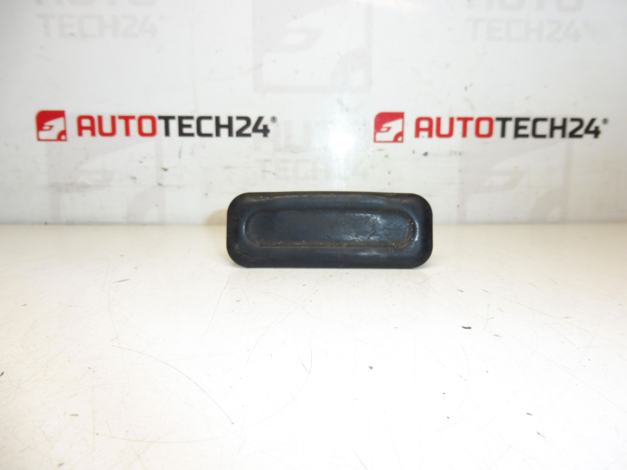 Comandă deschidere hayon Citroën Peugeot 9676028380