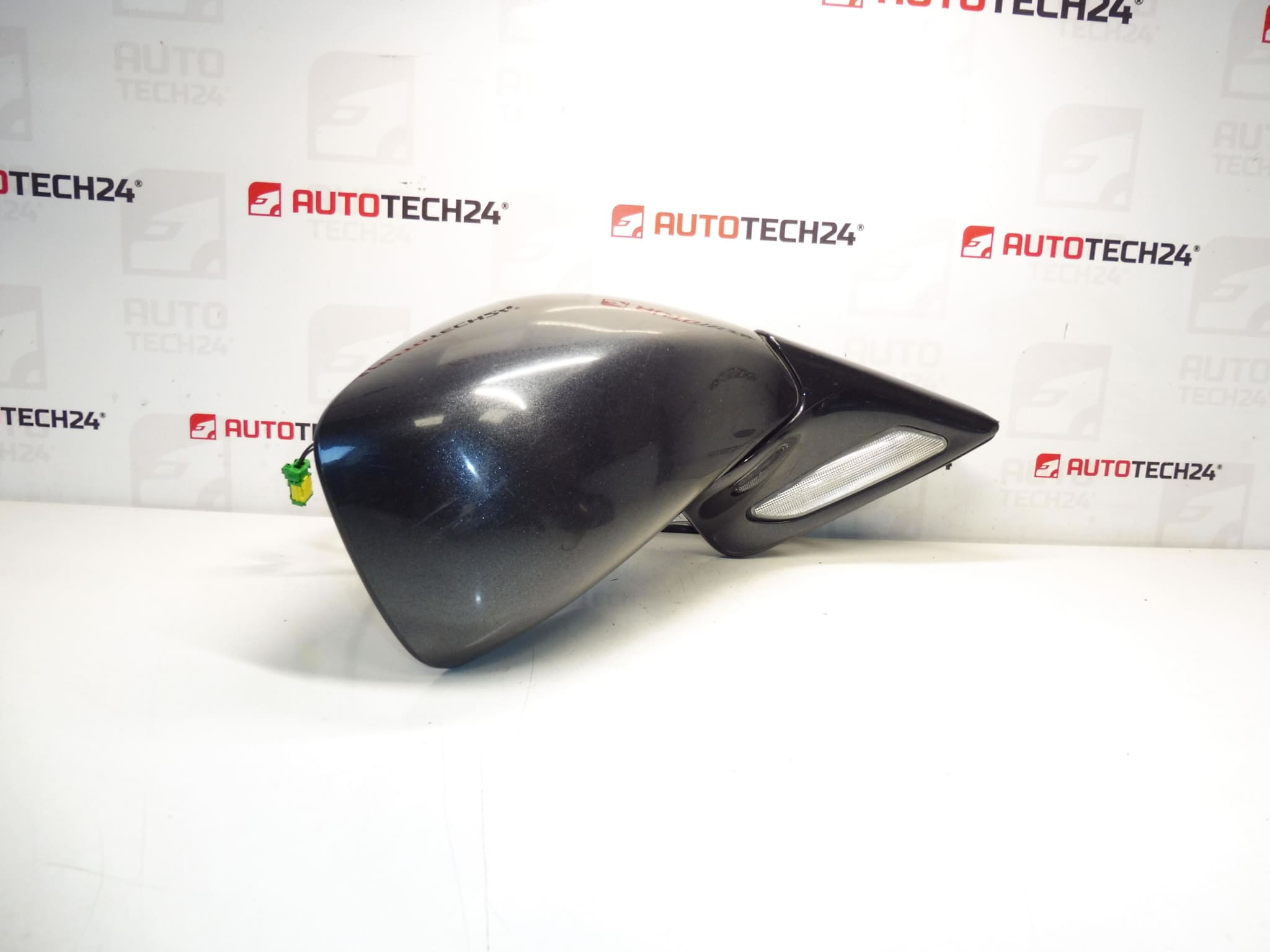 Oglinda retrovizoare dreapta EYJC Citroën Peugeot 14009349YJ 8153FV