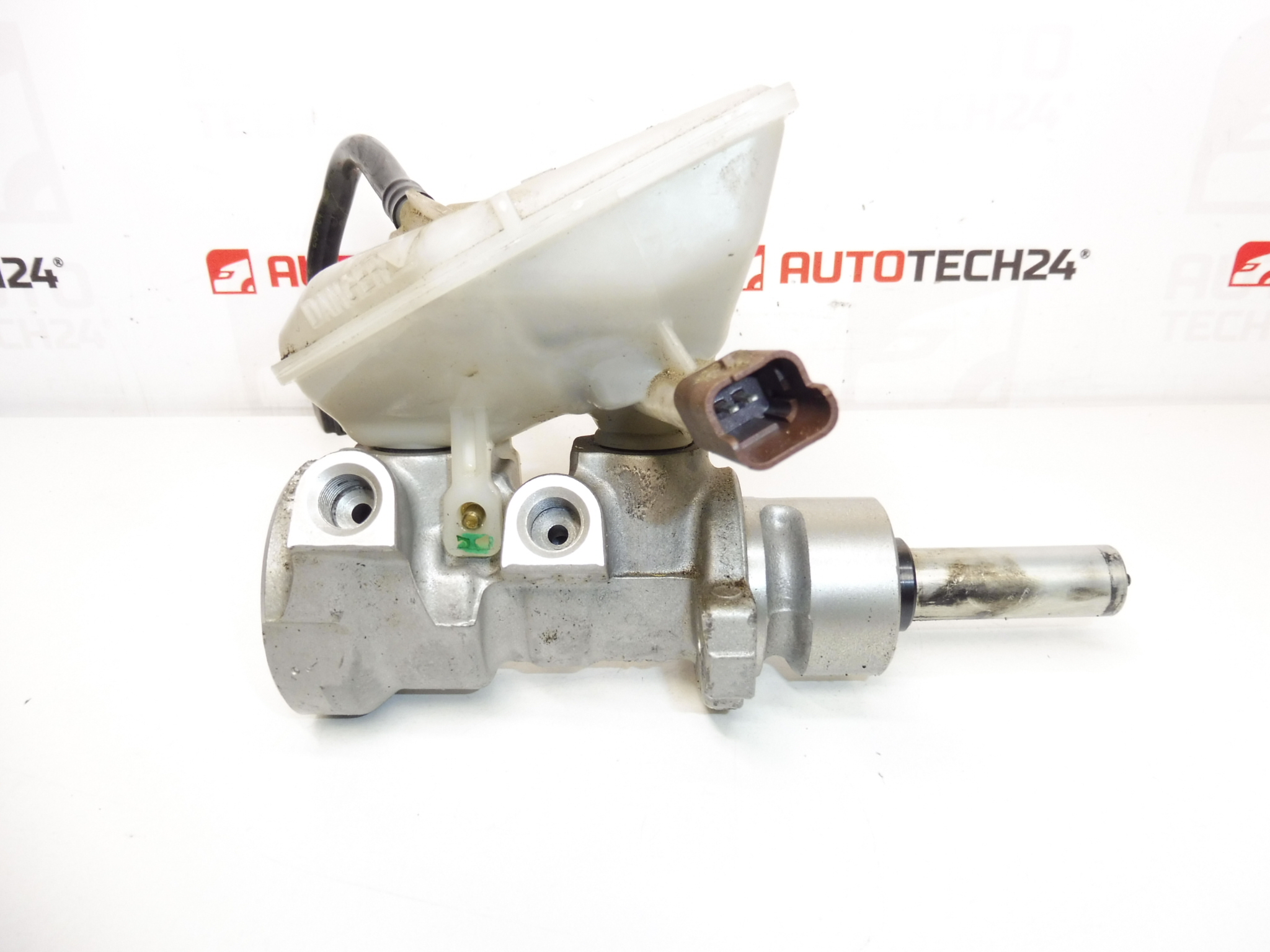 Cilindru Principal de Frână BOSCH Citroën Peugeot 0204123596 22472579 4601L2