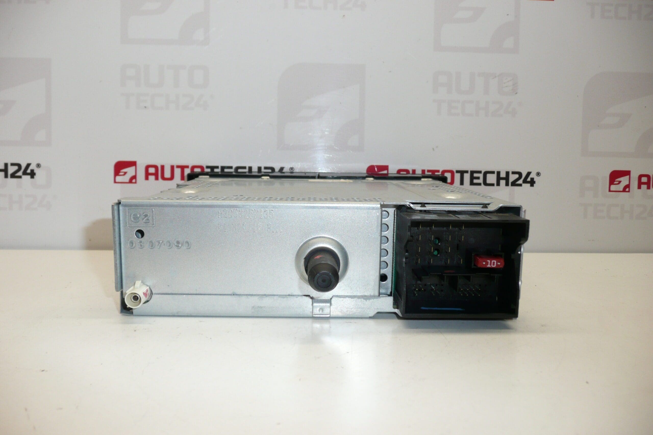 CD radio auto Continental RD4N1M-03 Citroën Peugeot 96750215XT - imagine 2