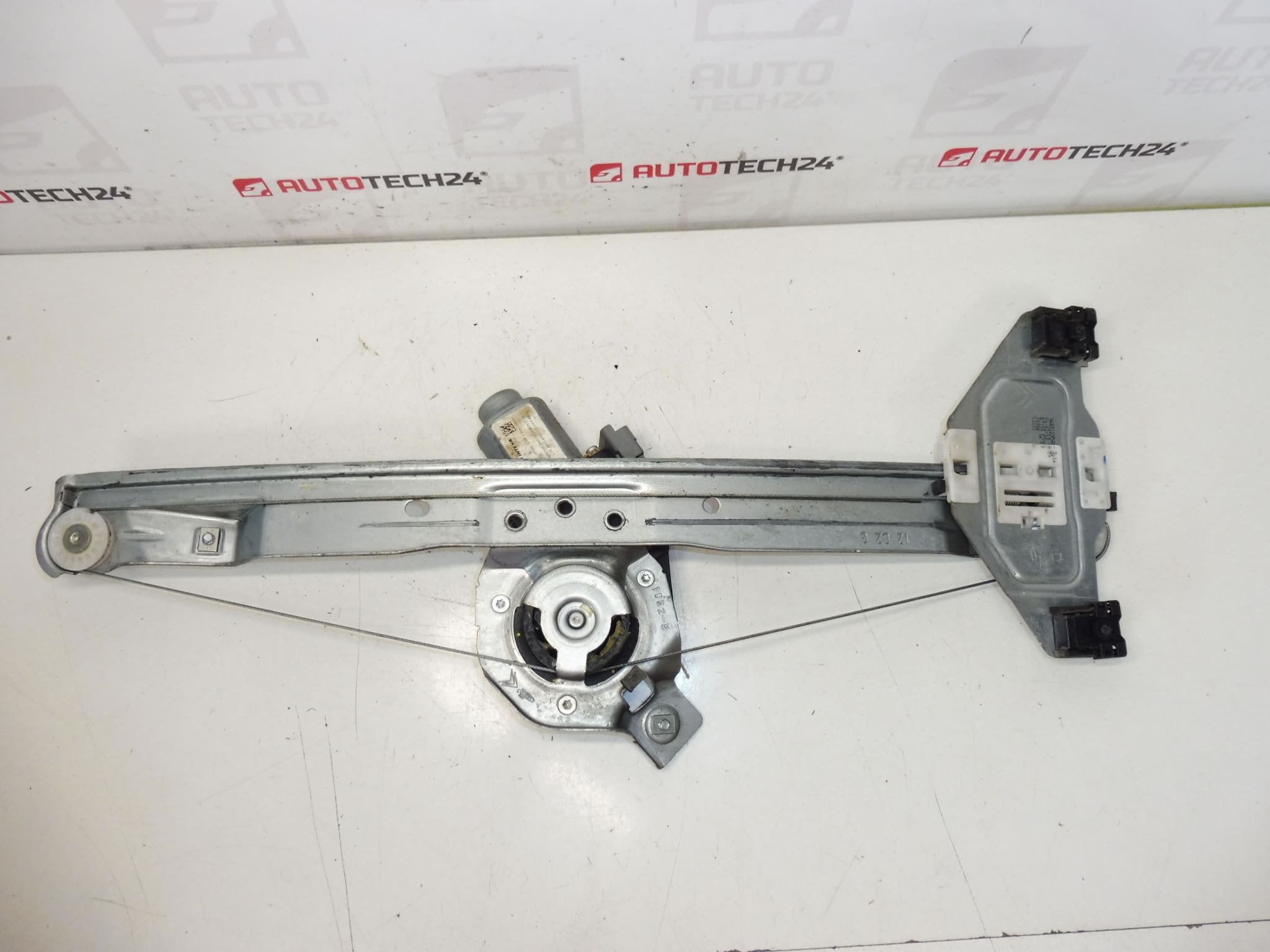 Citroën C3 II A51 9222FQ mecanism de tragere a geamului fata dreapta - imagine 2