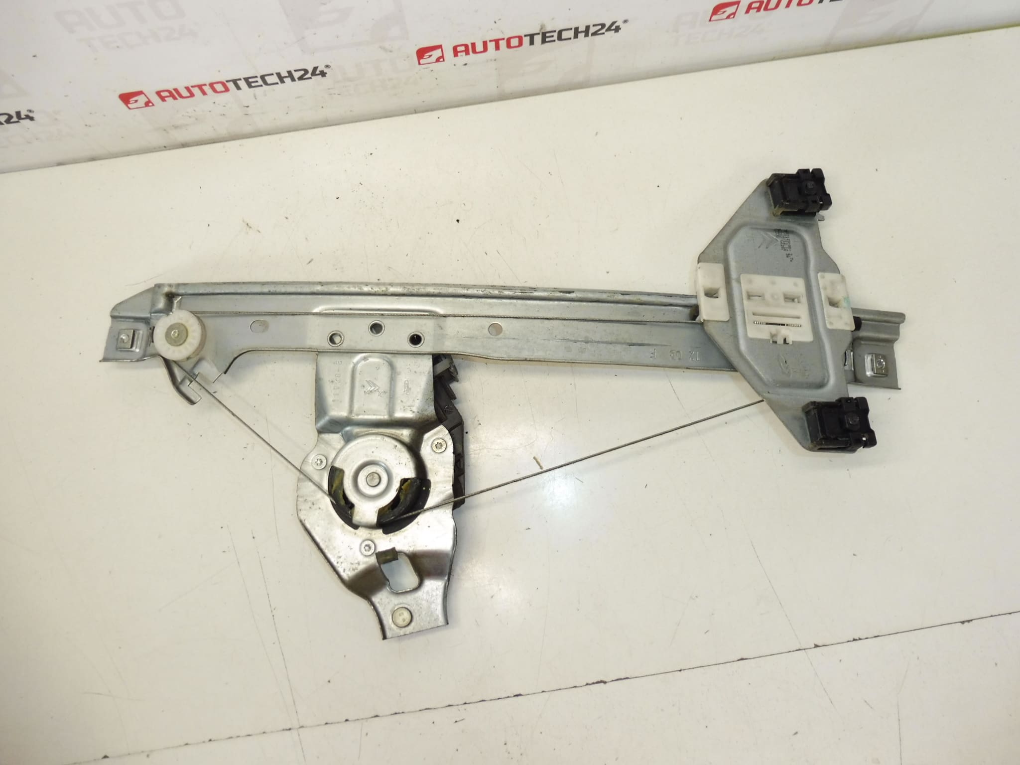 Citroën C3 II A51 9224G3 mecanism retractor lunetă dreapta - imagine 2