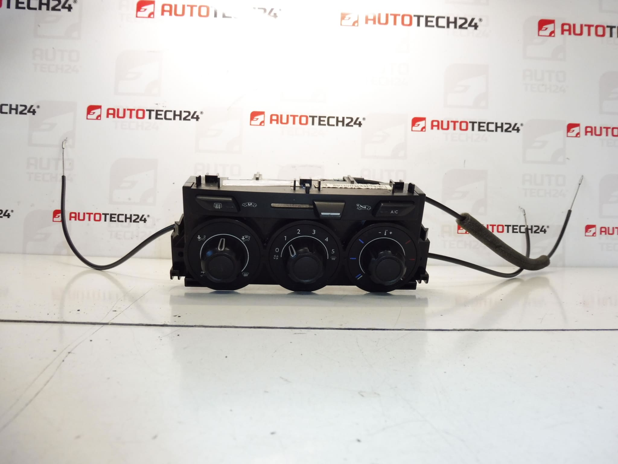 Comandă încălzire aer condiționat Citroen C3 II și DS3 9675400280