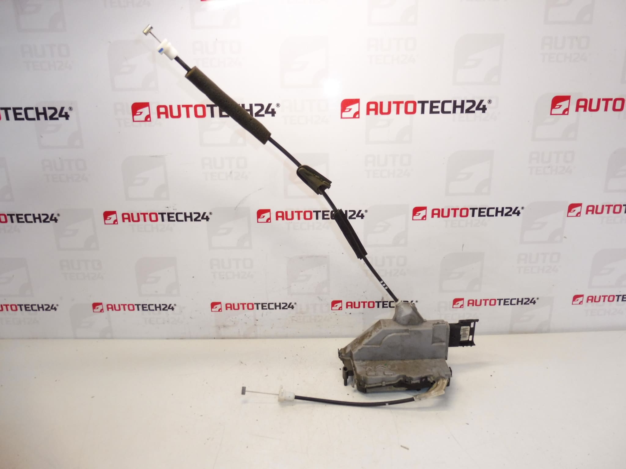 Inchidere portiera spate dreapta Citroën C3 II A51 9800625180