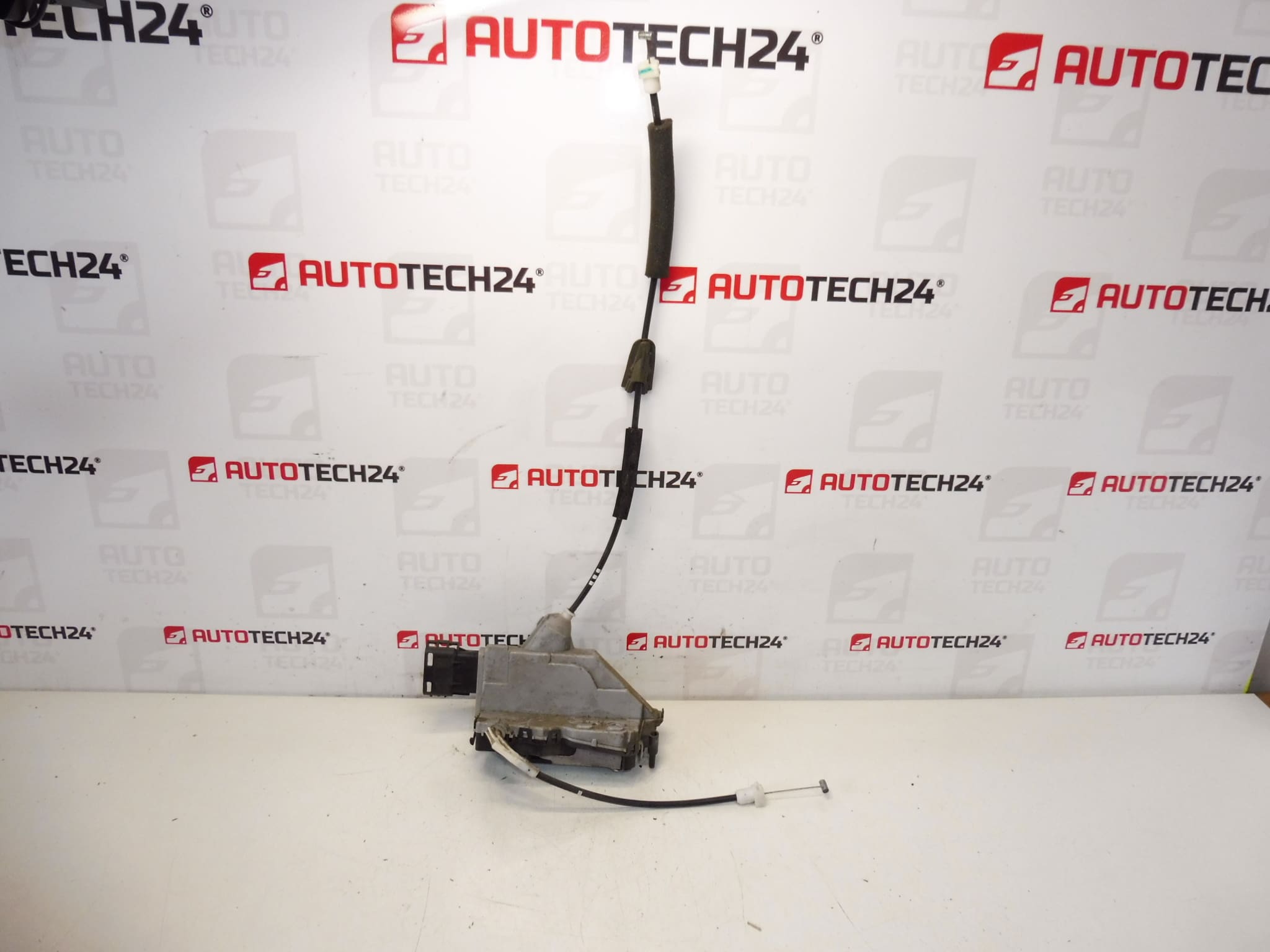 Inchidere portiera spate stanga Citroën C3 II A51 9800625080