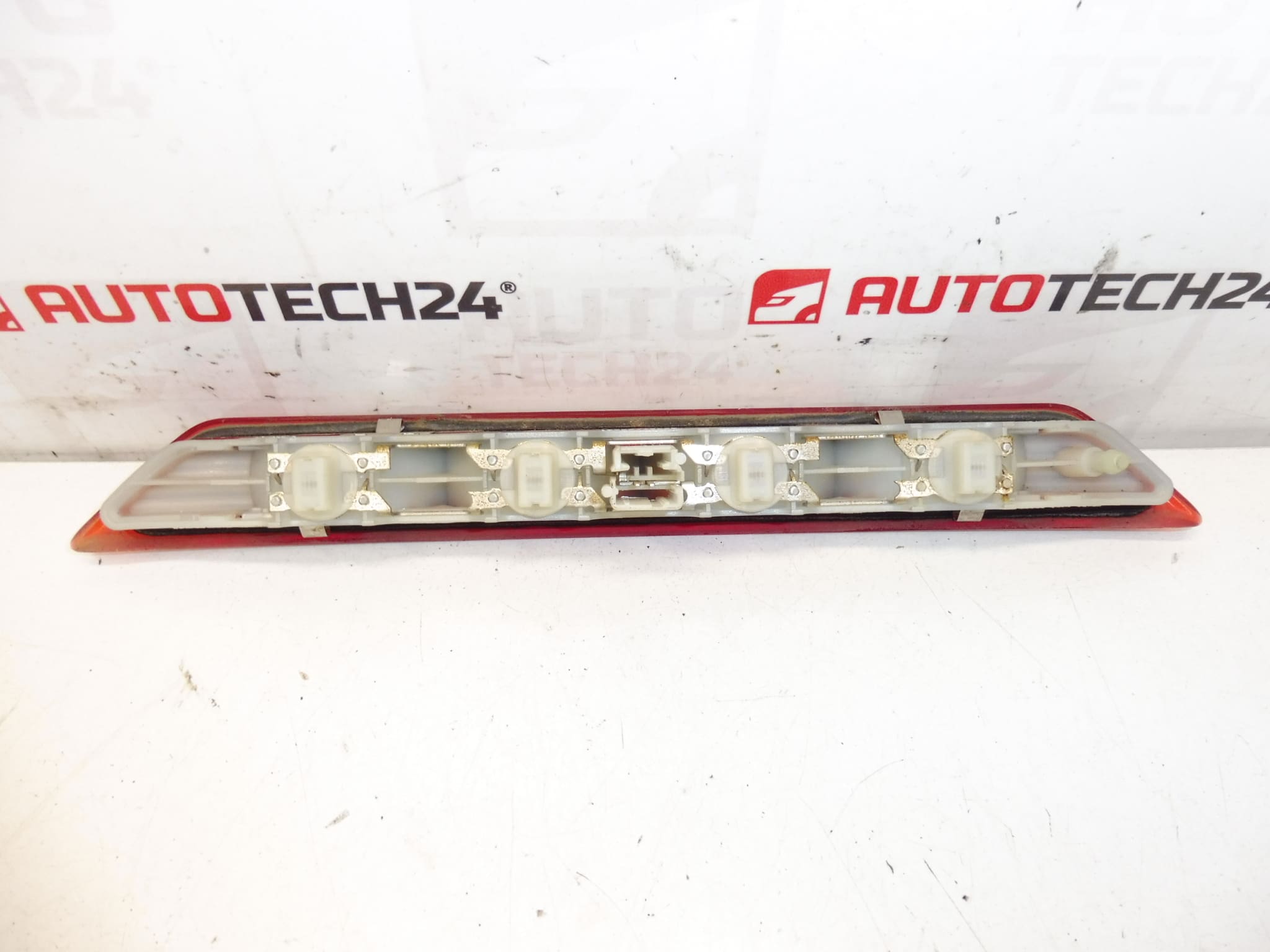 Lumină de frână suplimentară Citroën C3 II 9683116580 6351JS - imagine 2