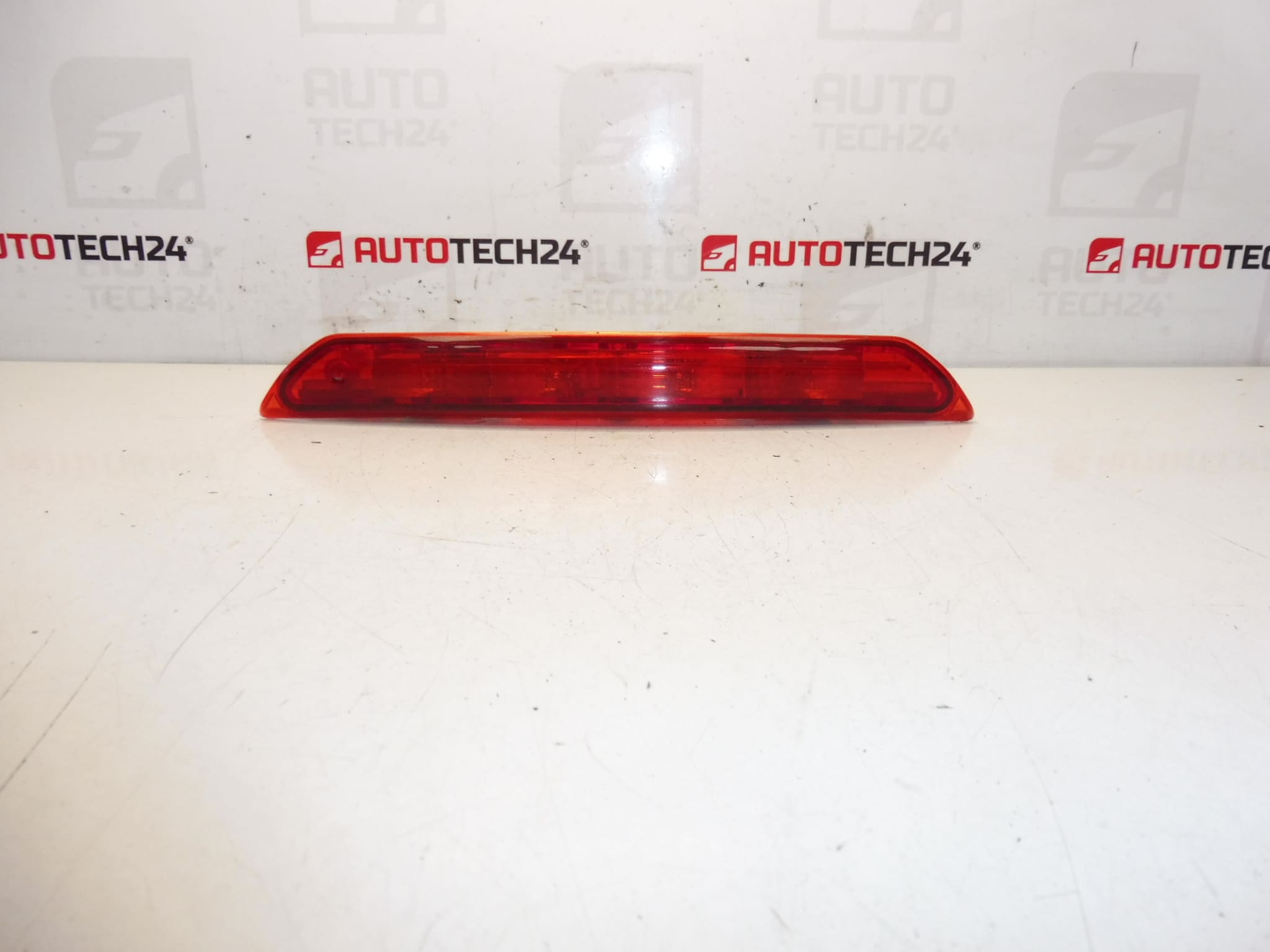 Lumină de frână suplimentară Citroën C3 II 9683116580 6351JS