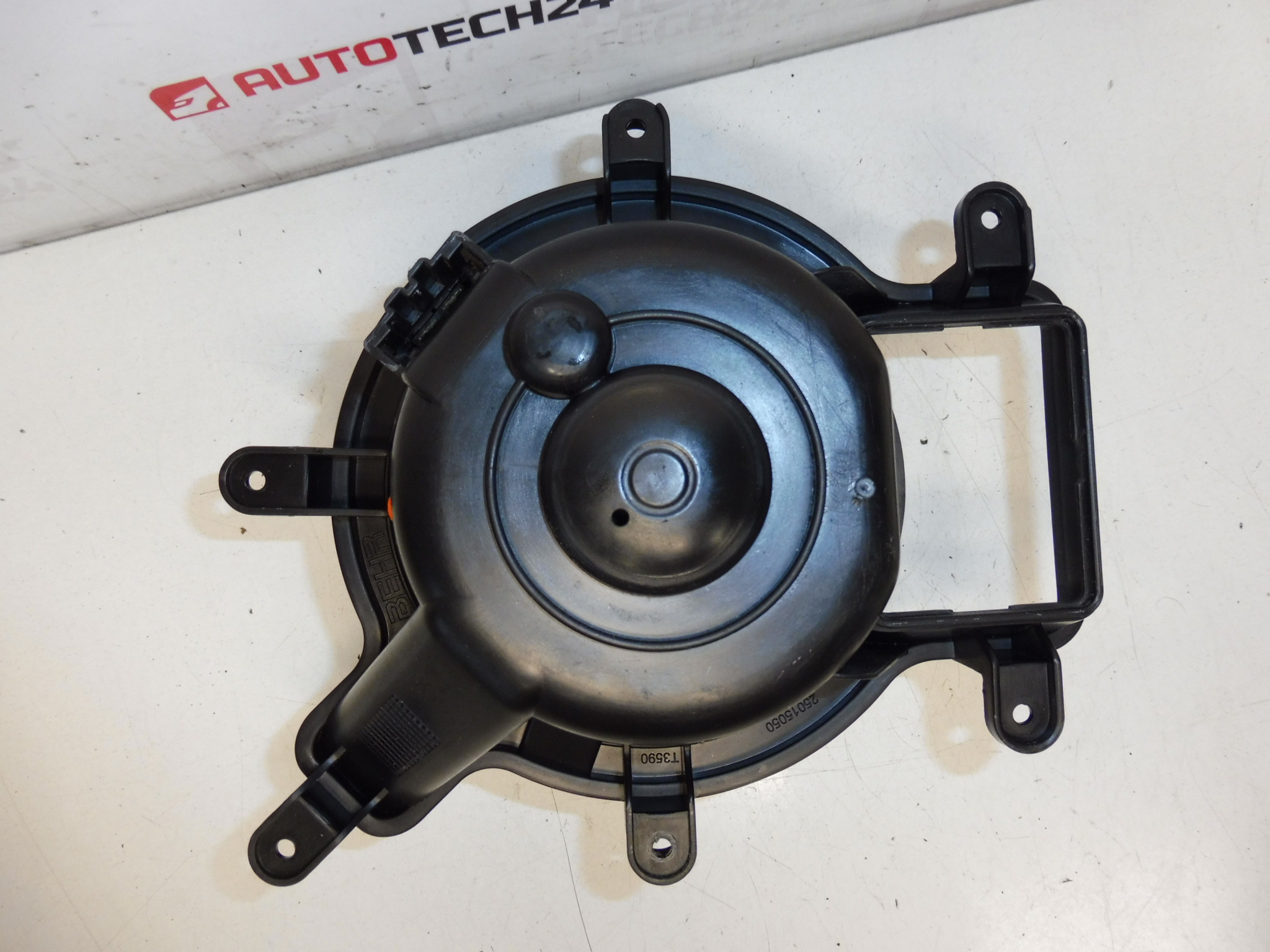 Ventilator încălzire Peugeot 3008 5008 T3953002 1606389380