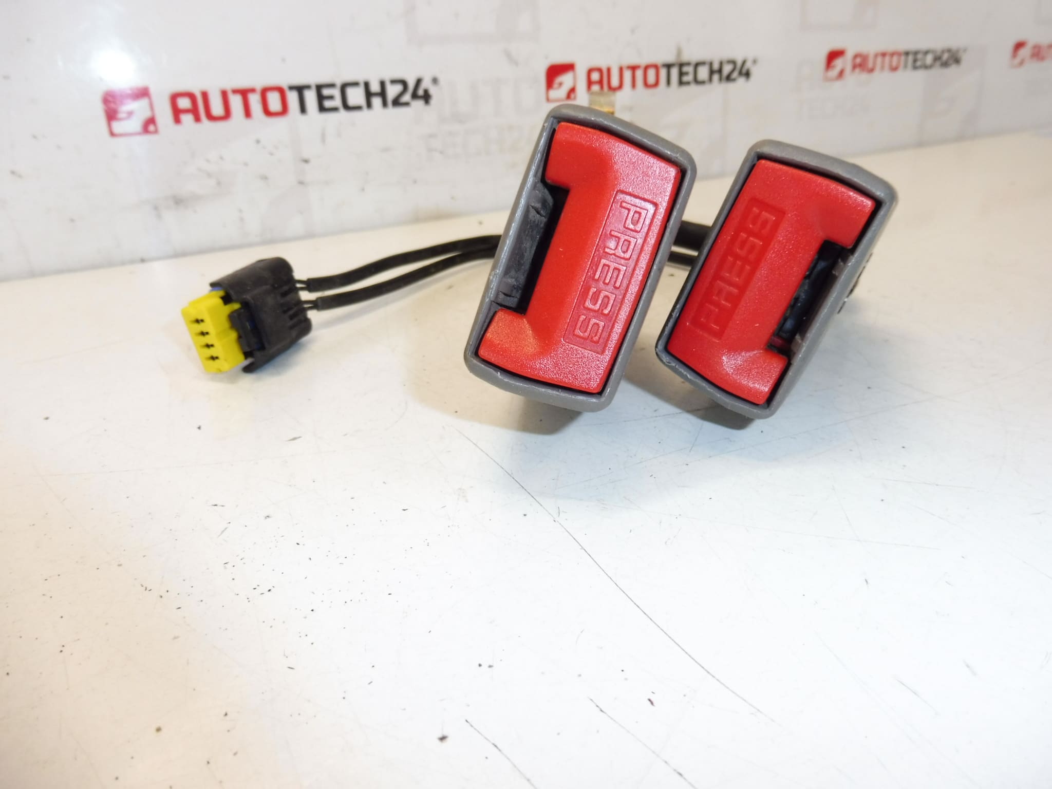 Blocare centură de siguranță Citroën C5 II 8974W8 - imagine 2