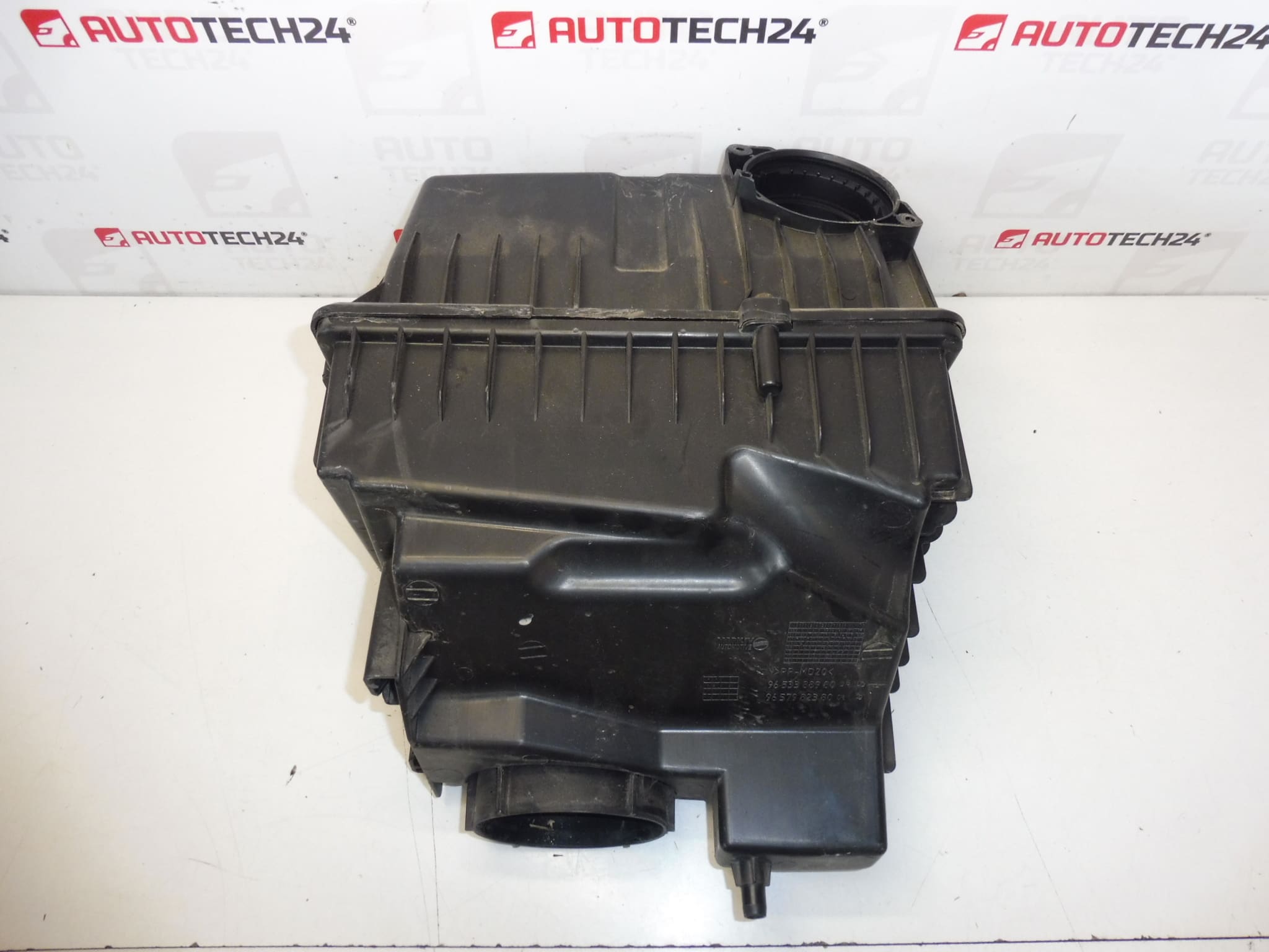 Cutie filtru Citroën Peugeot 2.0 HDI 9653388980 1420Q2 - imagine 2