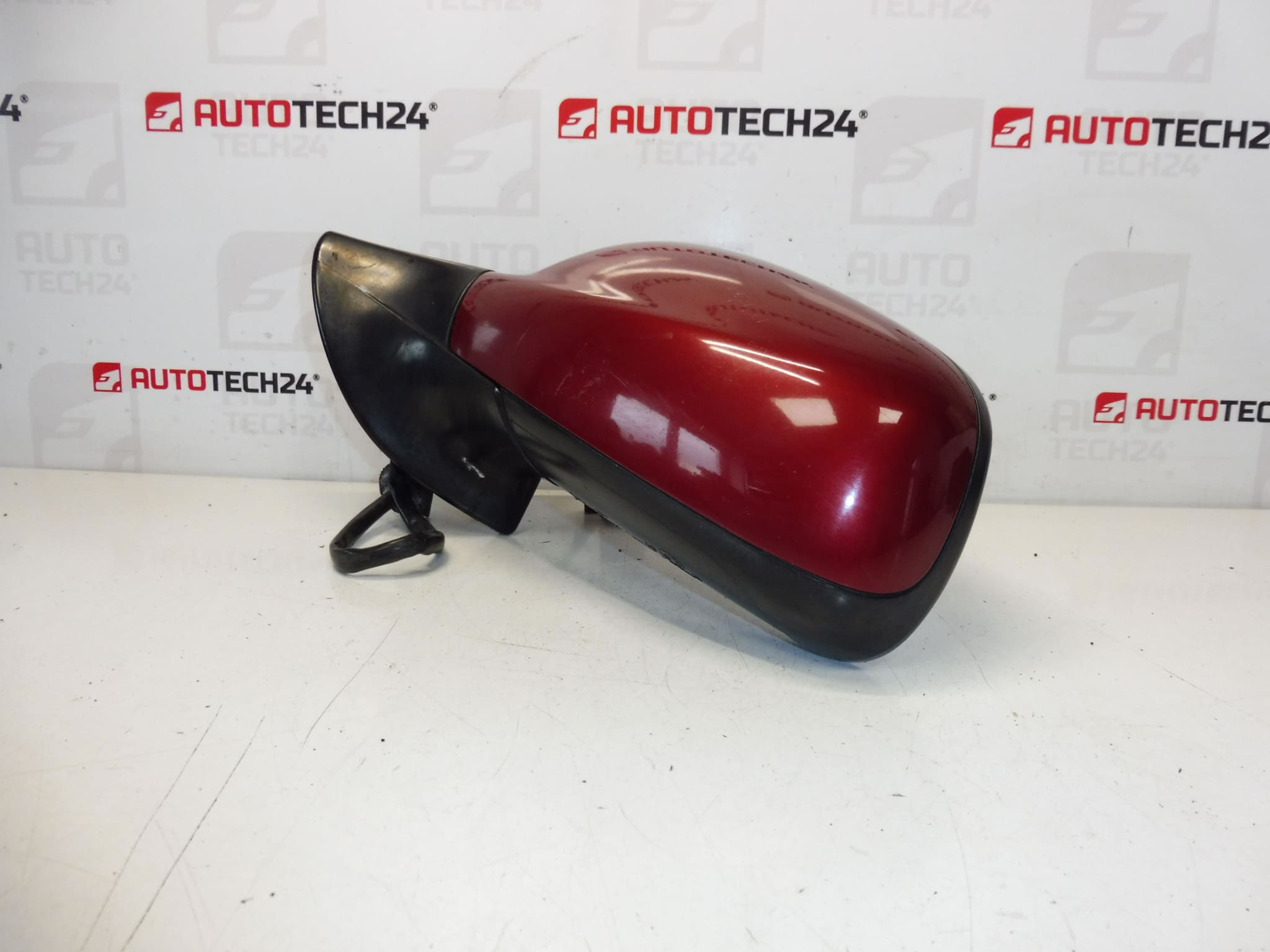 Oglinda retrovizoare stanga EKQD Peugeot 407 96456984XT 8149 VG