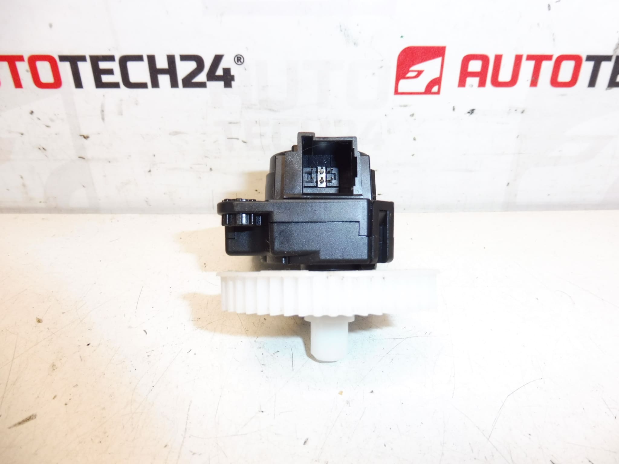 Servomotor de incalzire BEHR Citroën Z5509001 2706149C 647997 - imagine 2