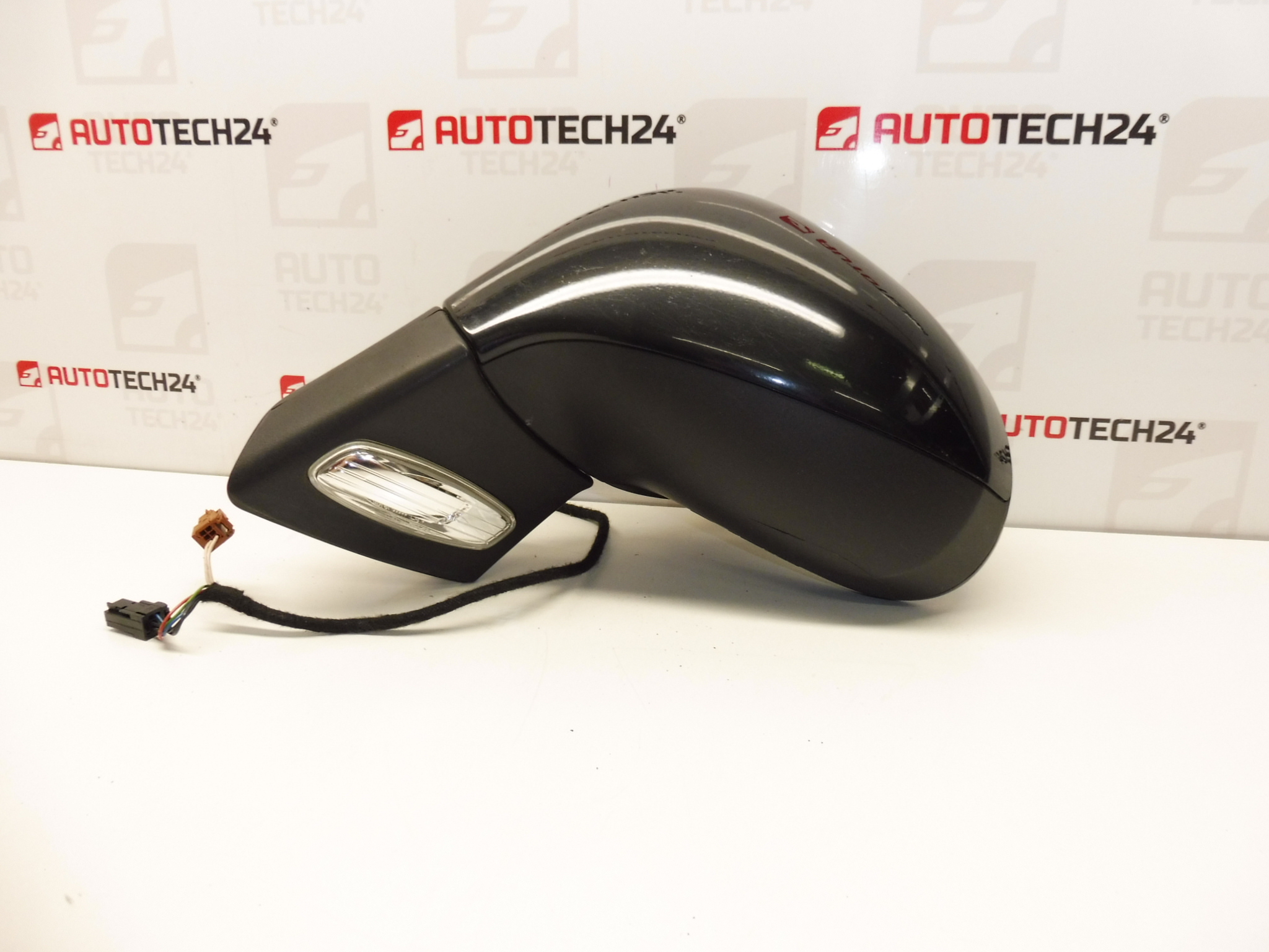 Oglindă stângă Peugeot 207 EXLD 96806498XT 8149ZG