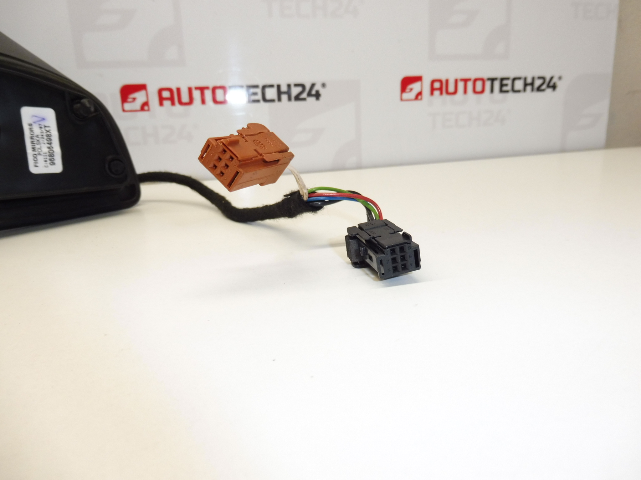 Oglindă stângă Peugeot 207 EXLD 96806498XT 8149ZG