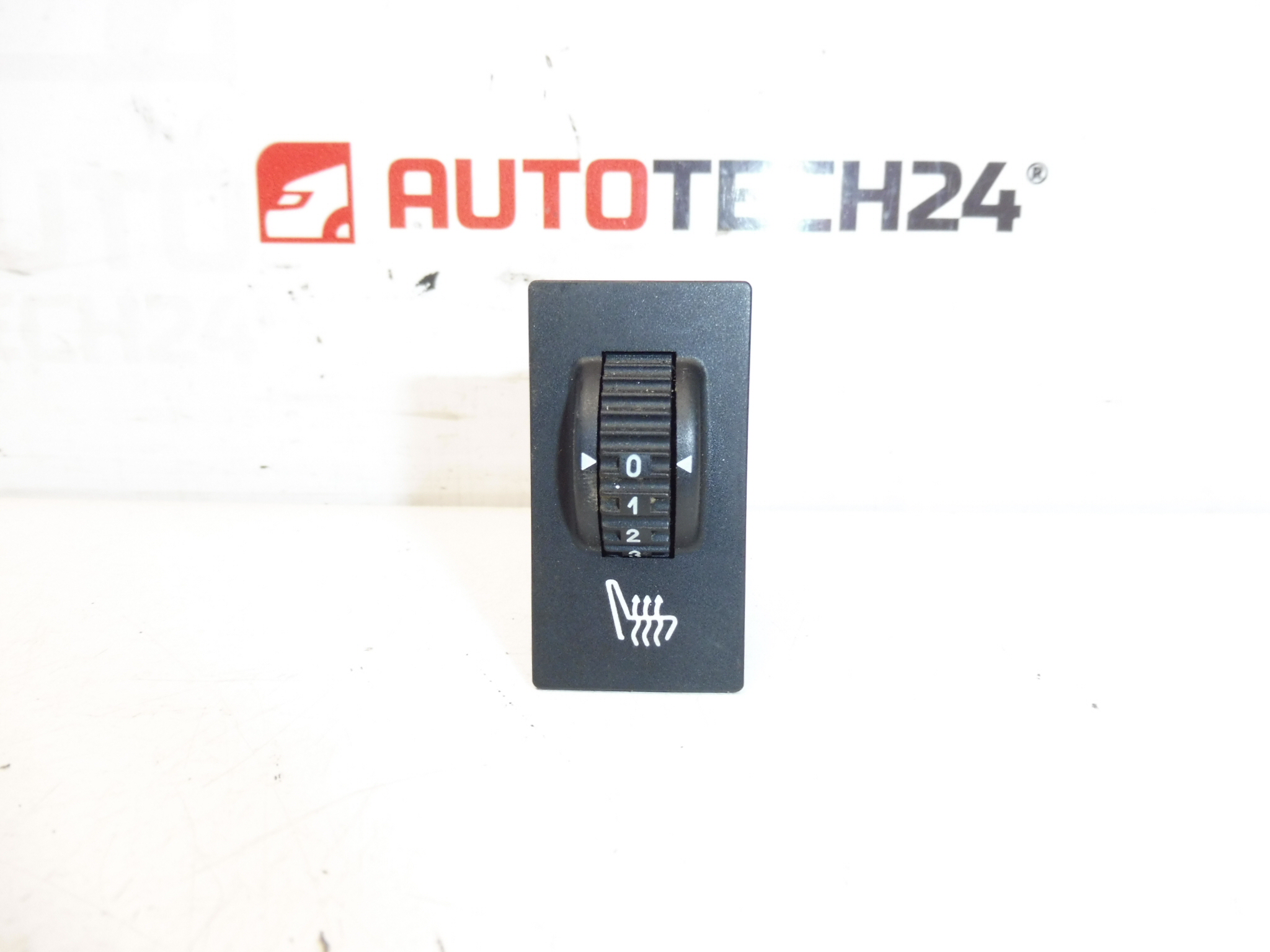 Citroën Peugeot 96637502XT 8906KQ Control scaun
