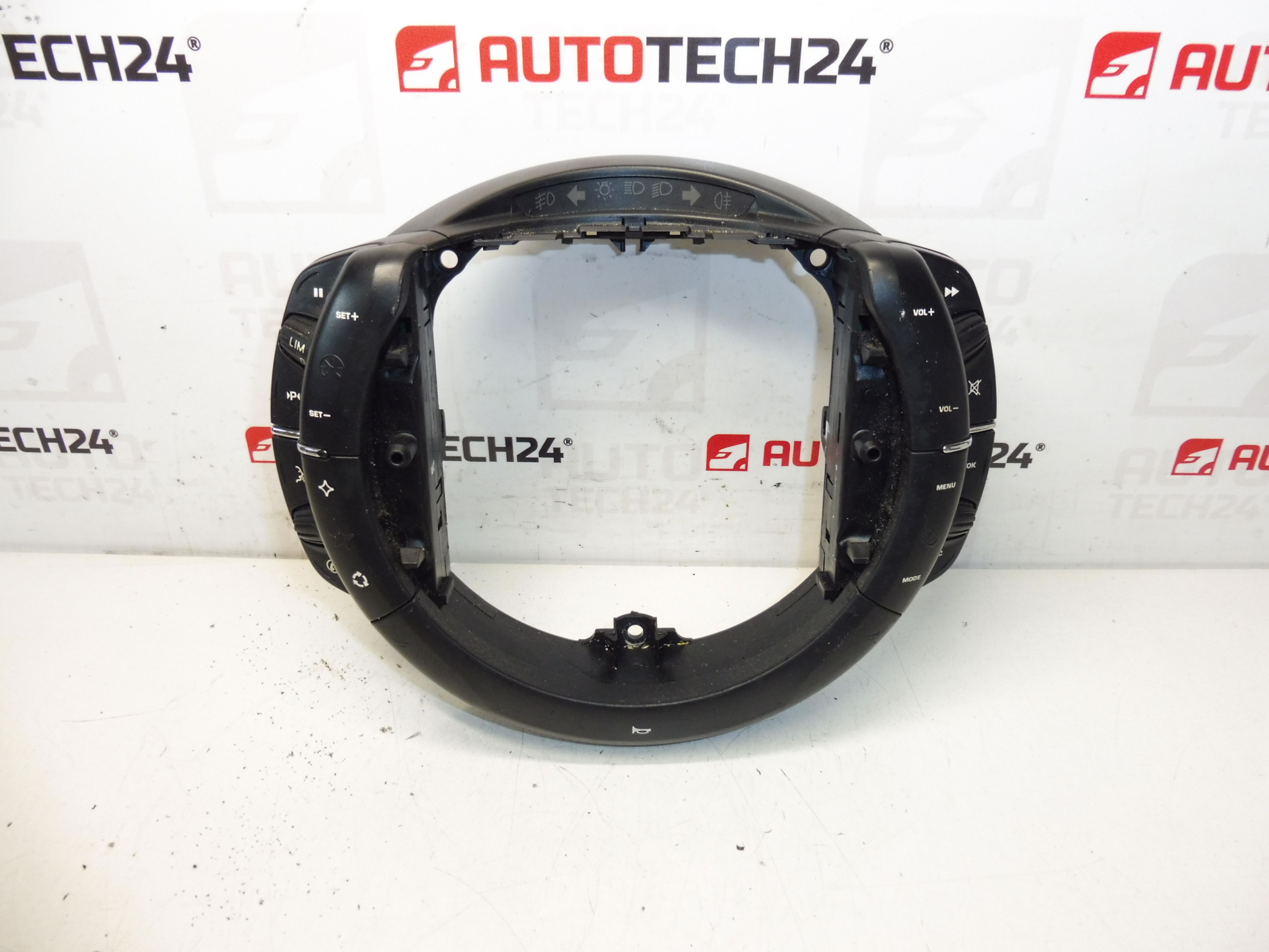 Comenzi pe volan Citroën C4 și Picasso 96624941ZD 6242Y9