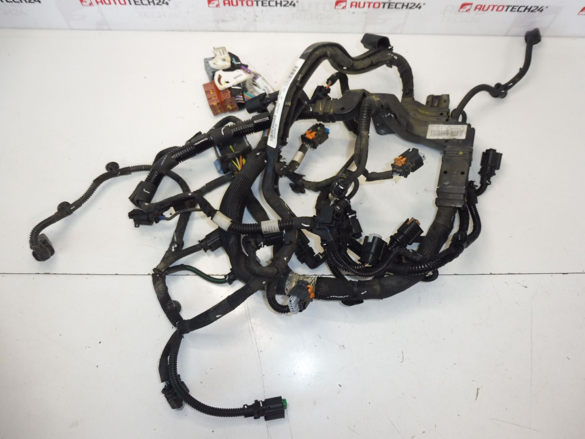 Ansamblu motor principal 1.6 e-HDI Citroën Peugeot 9803029080 - imagine 2
