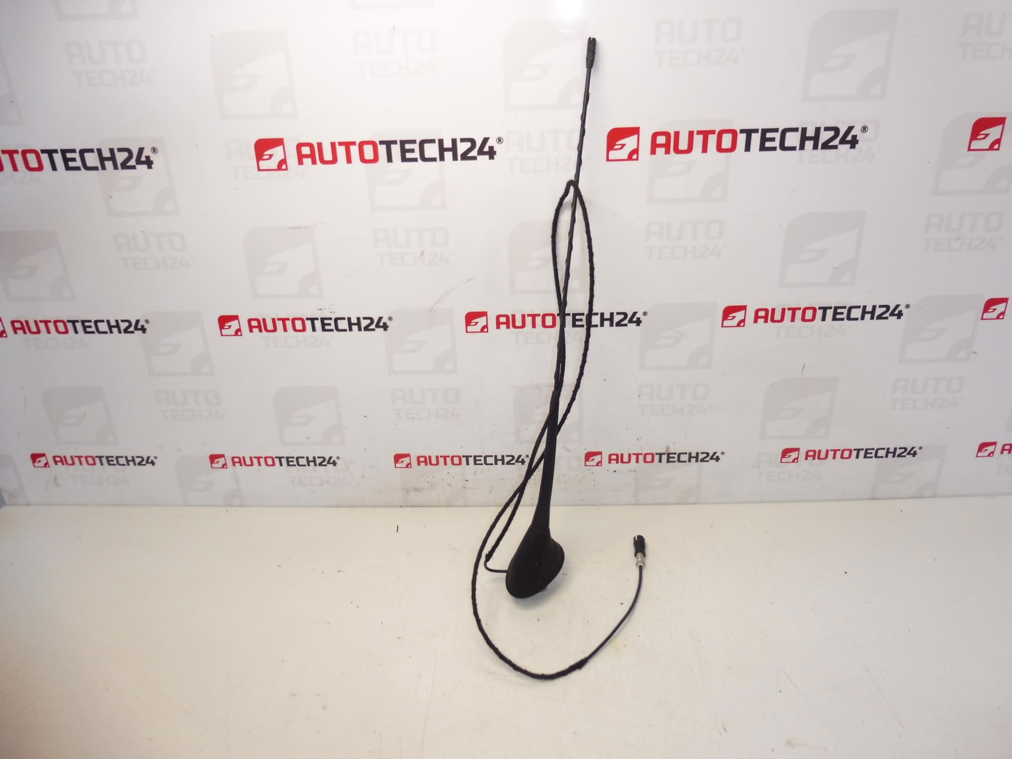 Antena Peugeot 207 9674768780 6587H9 6587J0