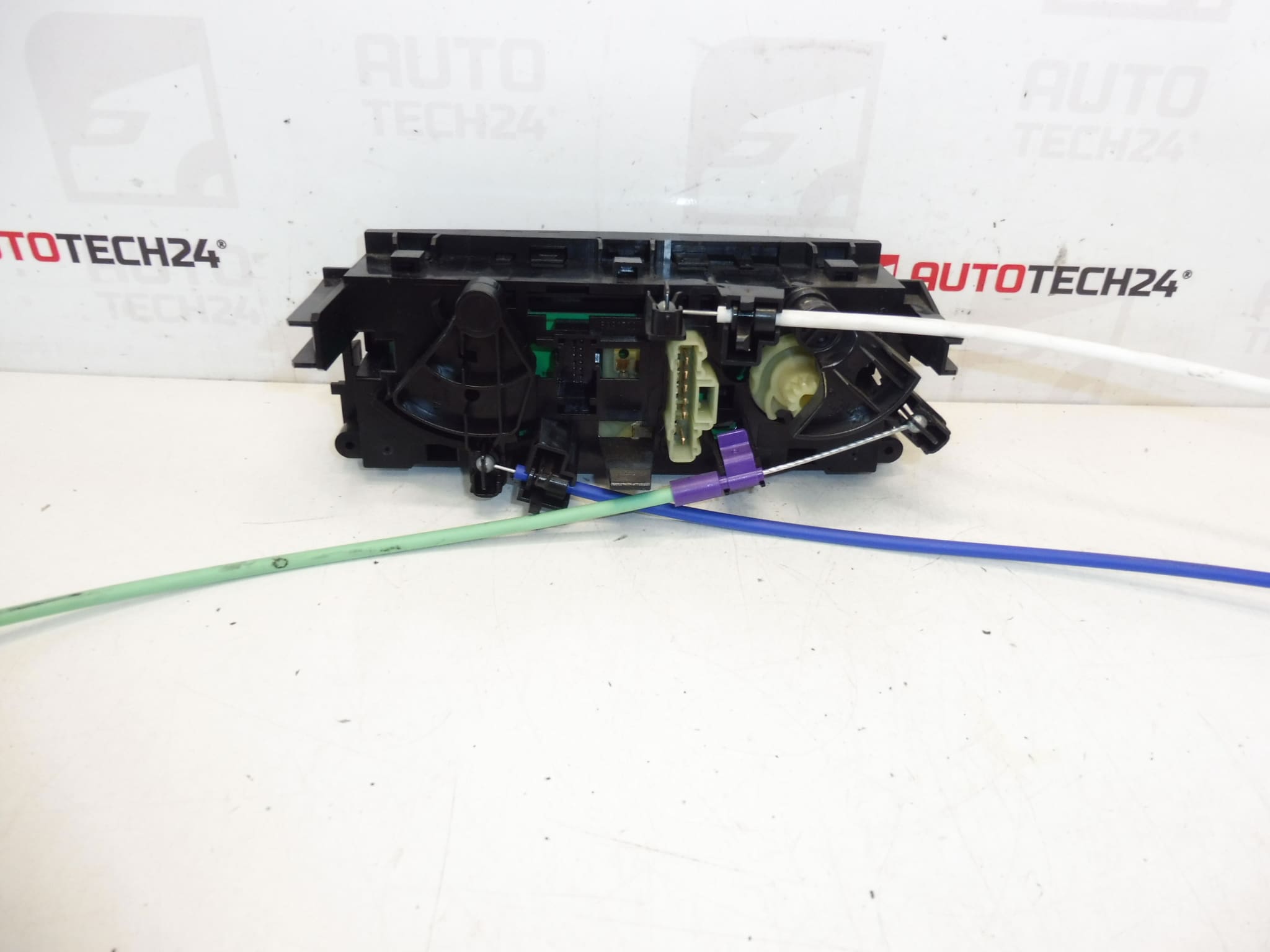 Control încălzire aer condiționat Peugeot 207 N108224Q 6452Q6 - imagine 2