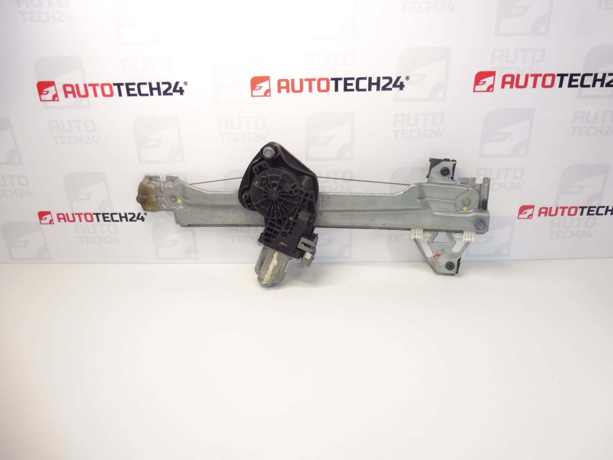 Citroën C4 B7 Luneta dreapta spate Descărcare 9820885080 9224H4