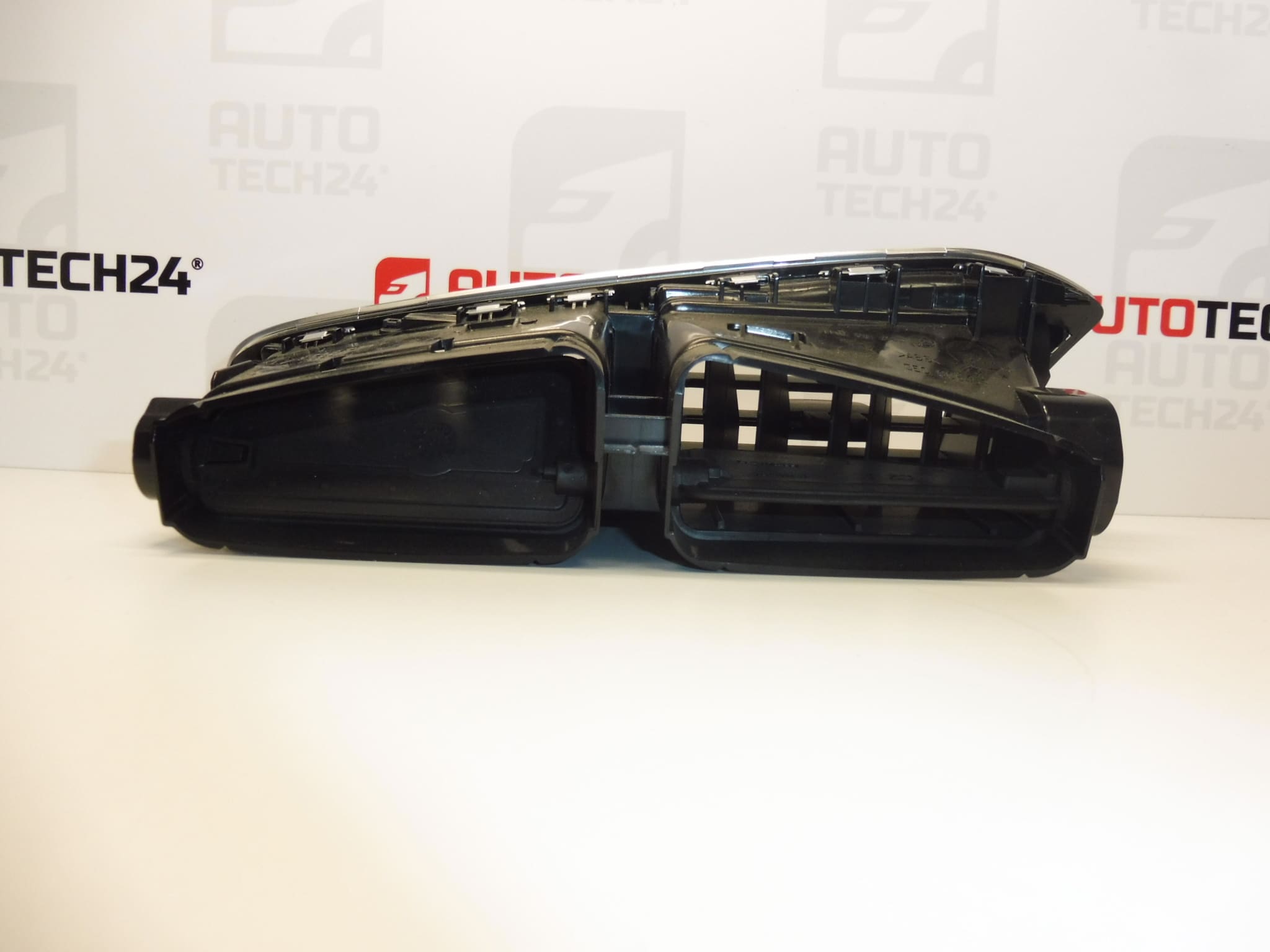 Grilă de aer centrală Citroen C4 II B7 și DS4 9676609977 8247EC - imagine 2