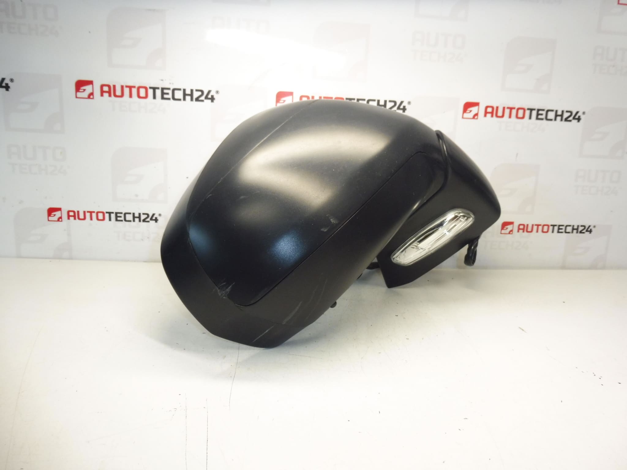 Oglinda dreapta EZRC Peugeot 3008 si 5008 8153ZF